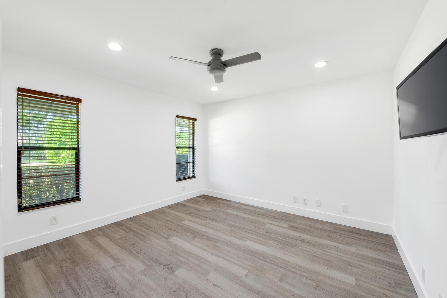 3185 St James Drive, Boca Raton, FL 33434 — photo 25 of 41