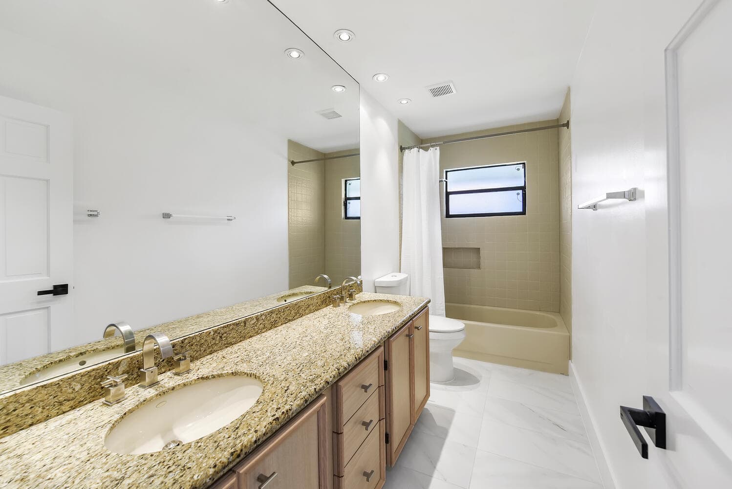 3185 St James Drive, Boca Raton, FL 33434 — photo 28 of 41