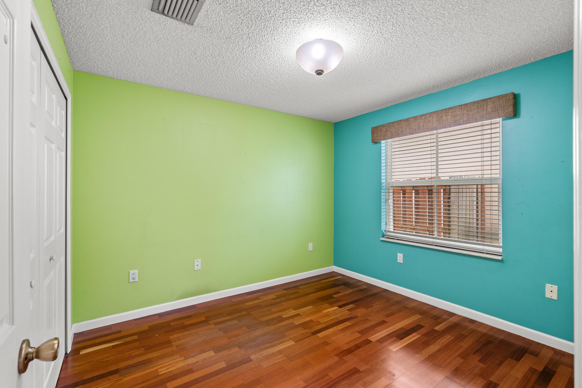 376 E Royal Cove Circle, Davie, FL 33325 — photo 39 of 60