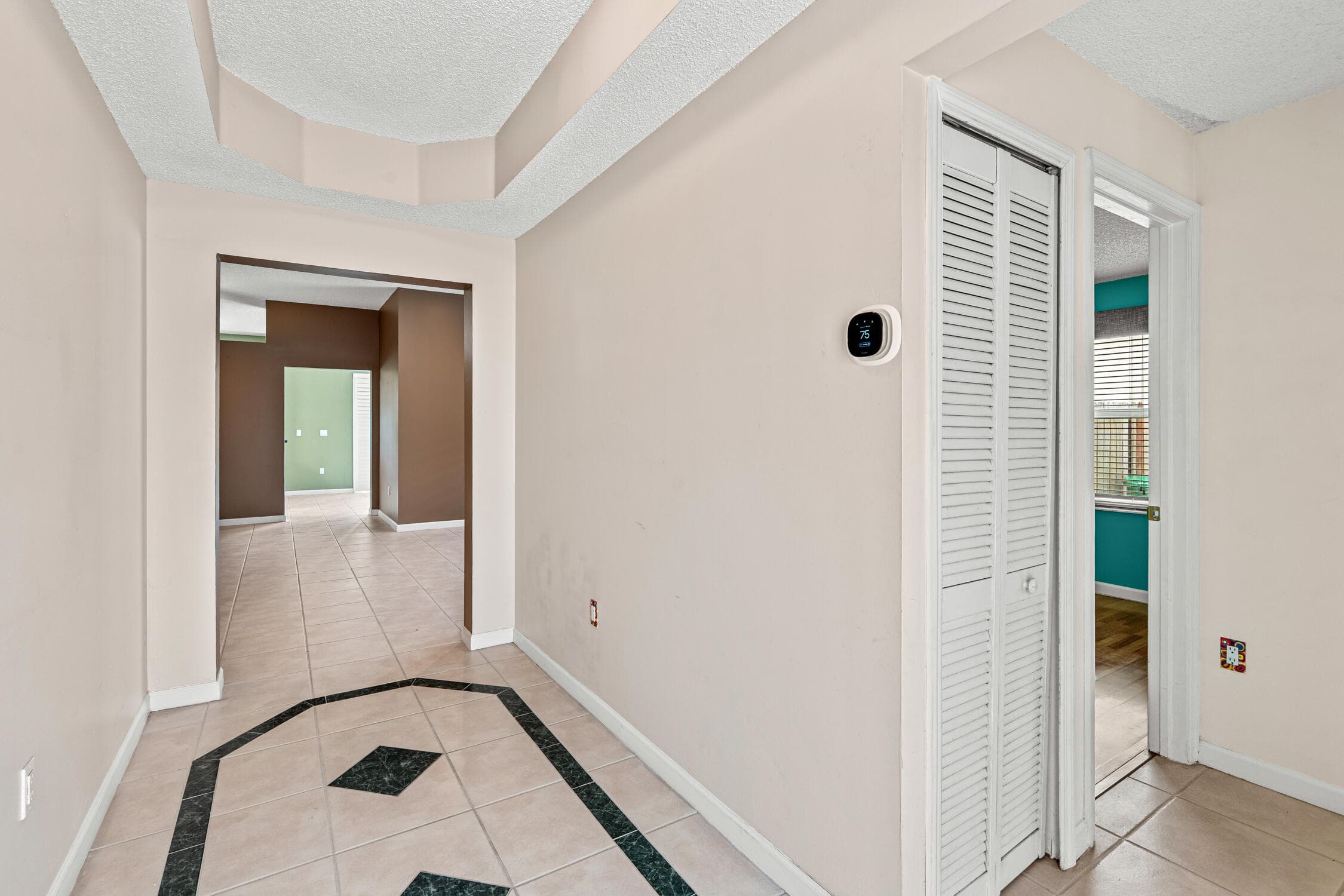 376 E Royal Cove Circle, Davie, FL 33325 — photo 5 of 60