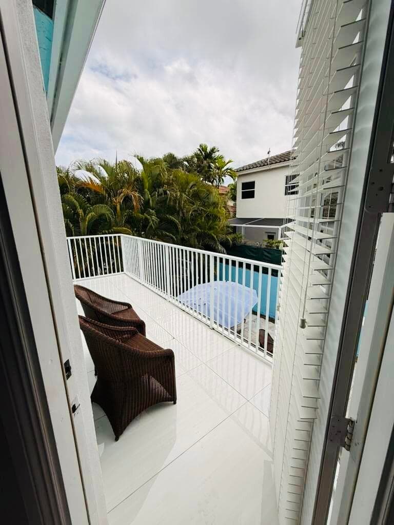400 SW 15th Drive, Boca Raton, FL 33432 — photo 16 of 40