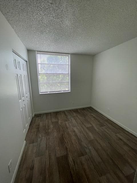 211 Lake Pointe Drive Unit 207, Oakland Park, FL 33309 — photo 4 of 8
