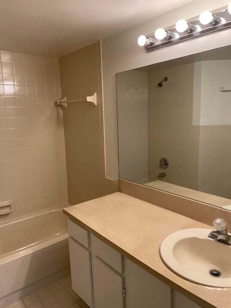 211 Lake Pointe Drive Unit 207, Oakland Park, FL 33309 — photo 8 of 8
