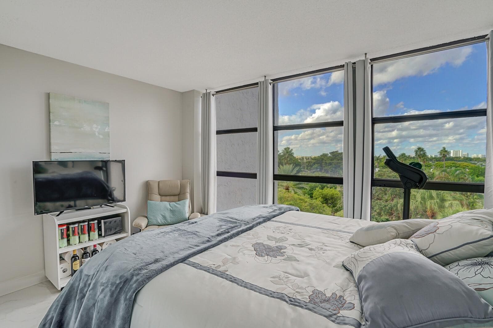 600 Parkview Drive 531, Hallandale Beach, FL 33009 — photo 25 of 41
