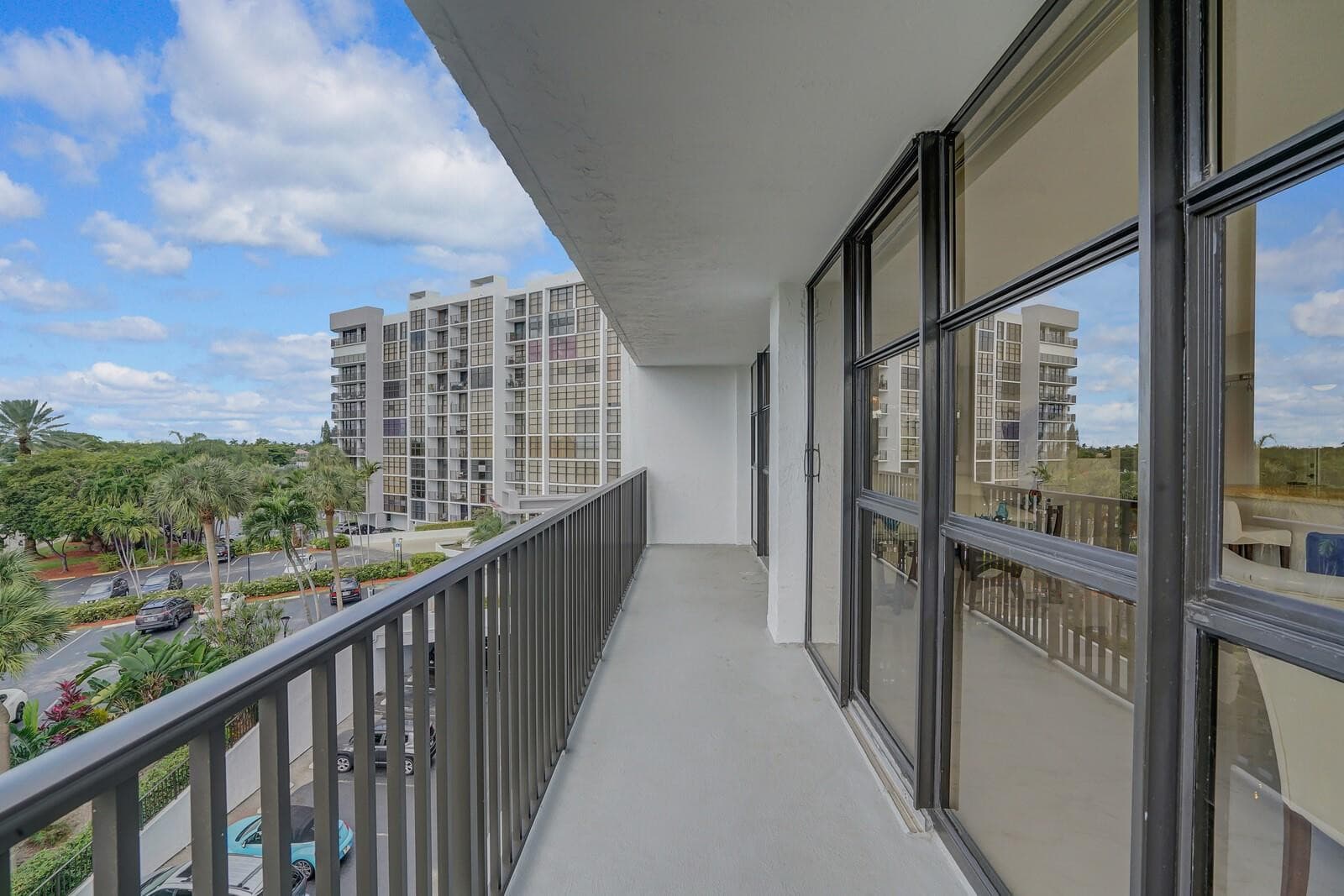 600 Parkview Drive 531, Hallandale Beach, FL 33009 — photo 29 of 41