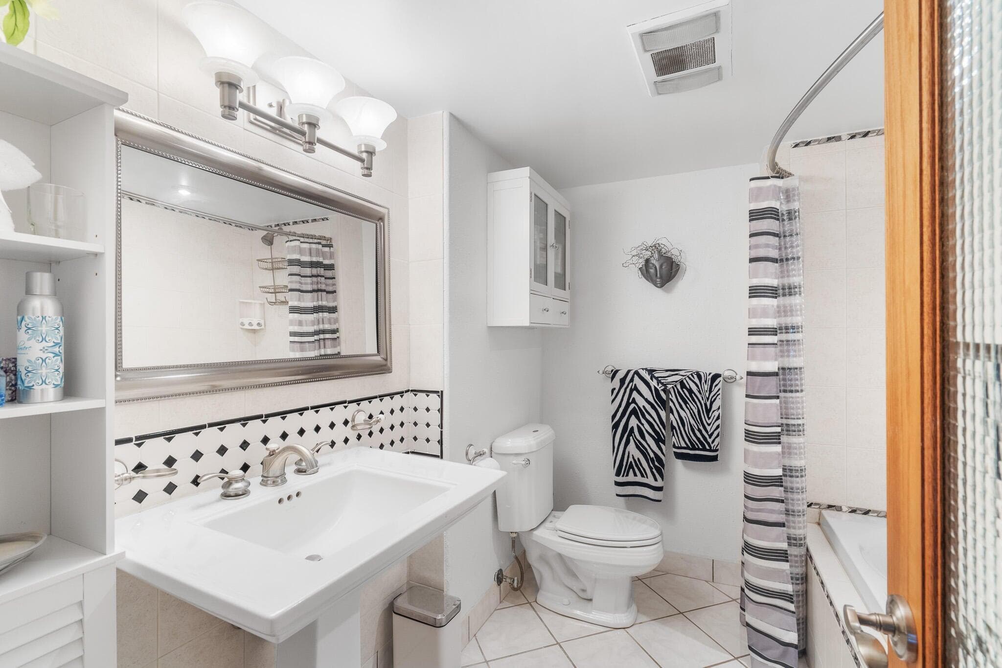950 Ponce De Leon Road 109, Boca Raton, FL 33432 — photo 26 of 37