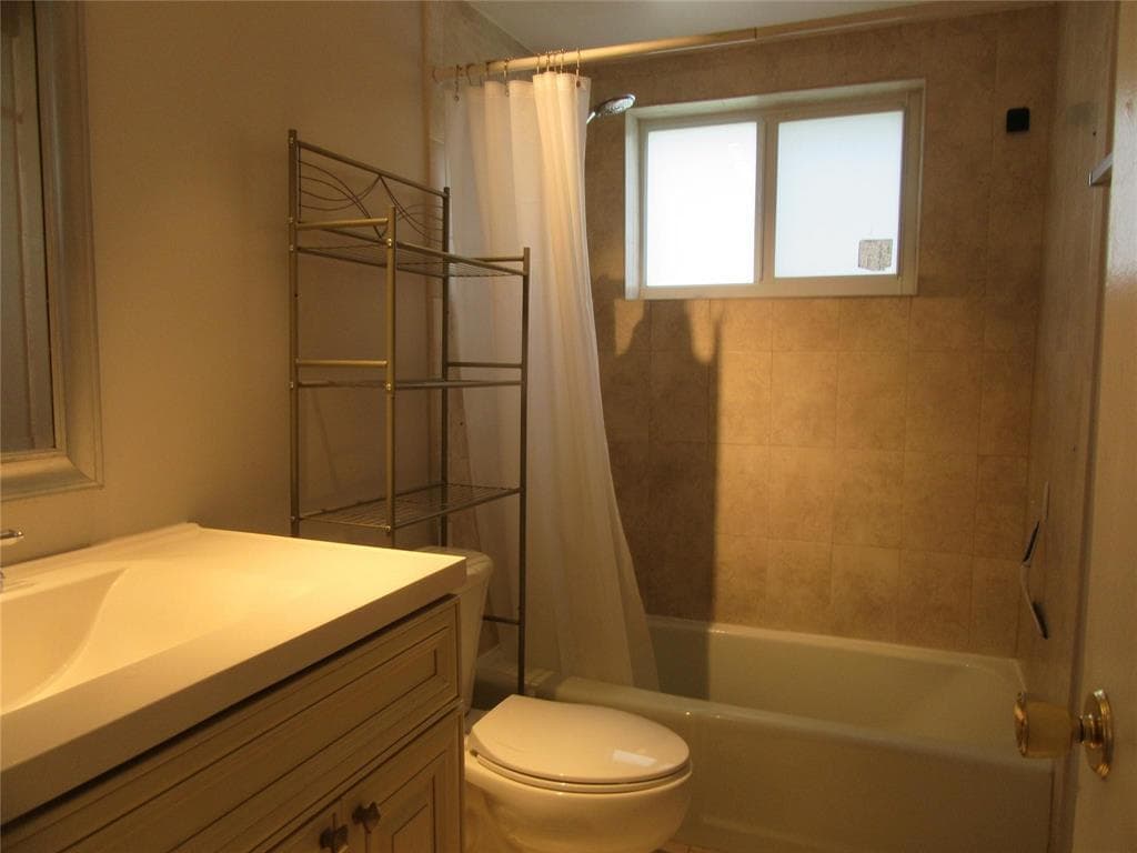 4100 NW 110th Avenue S, Coral Springs, FL 33065 — photo 11 of 13