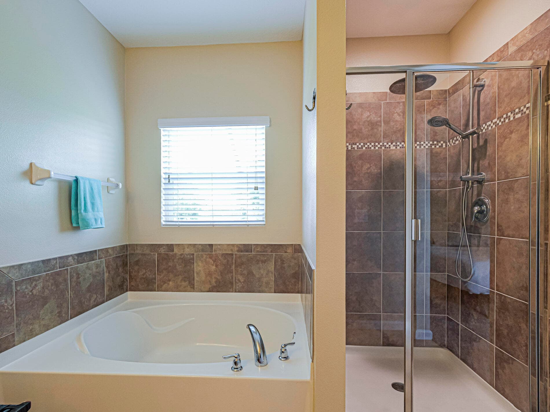1750 SW Berkshire Cir Circle SW, Vero Beach, FL 32968 — photo 18 of 61