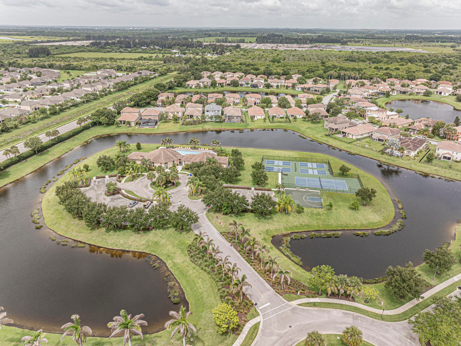 1750 SW Berkshire Cir Circle SW, Vero Beach, FL 32968 — photo 52 of 61