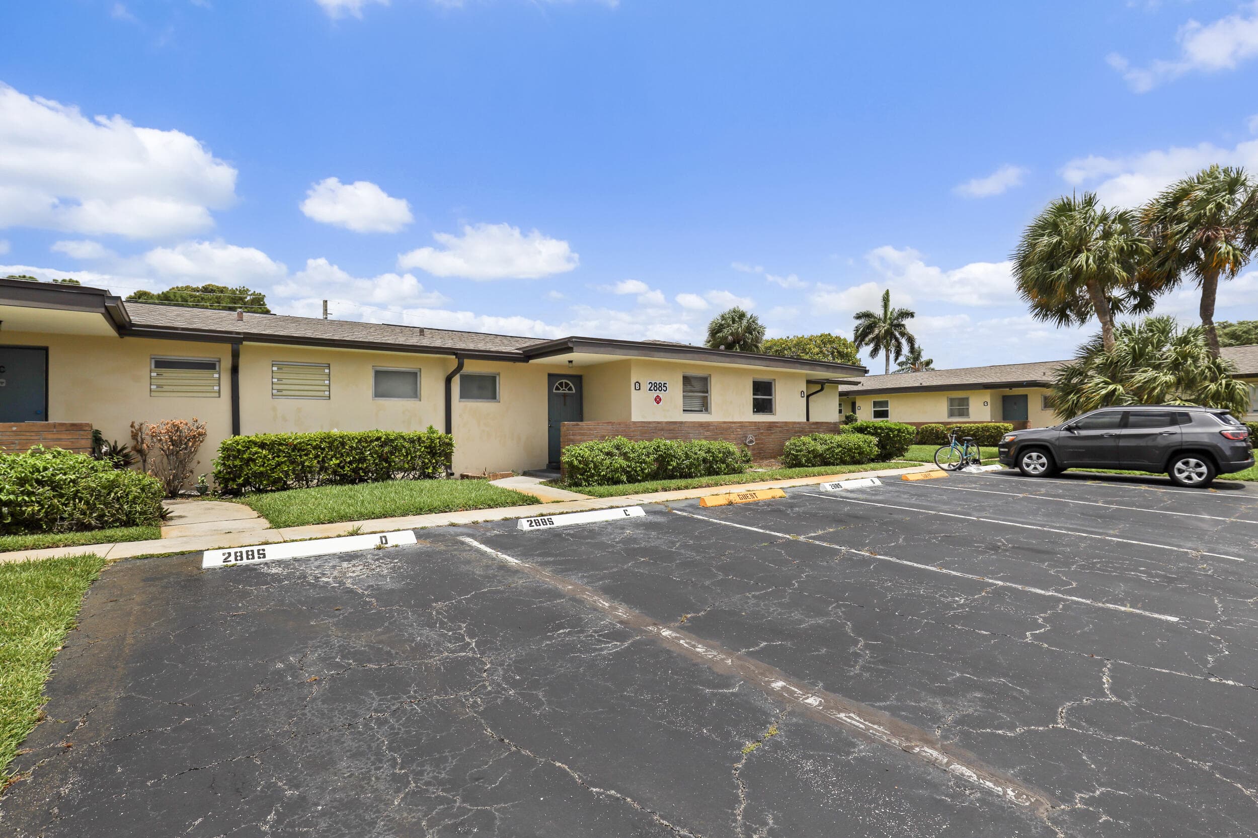 2885 W Ashley Dr Drive W B, West Palm Beach, FL 33415 — photo 19 of 34