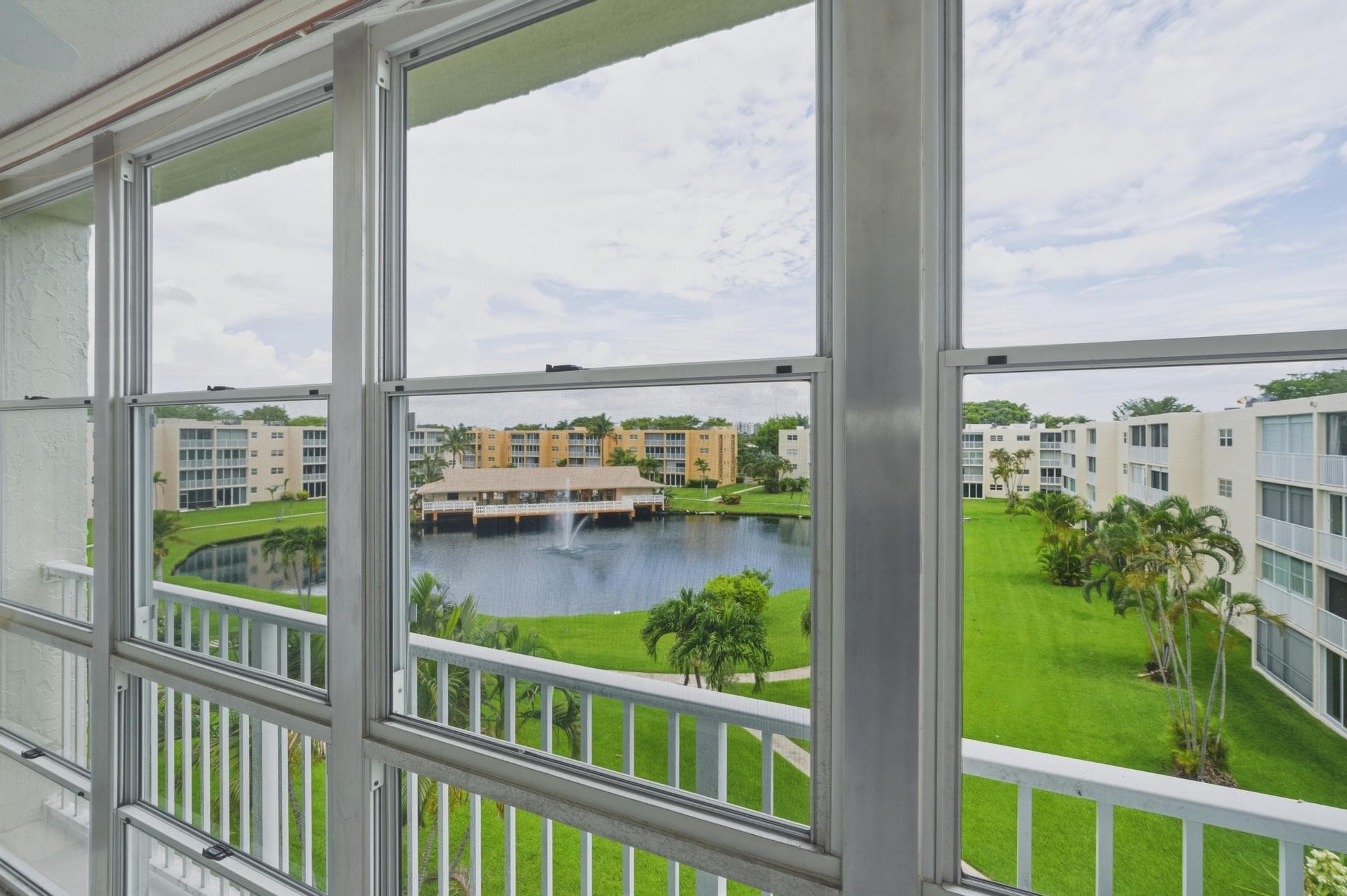 205 SE 11th Terrace 403, Dania Beach, FL 33004 — photo