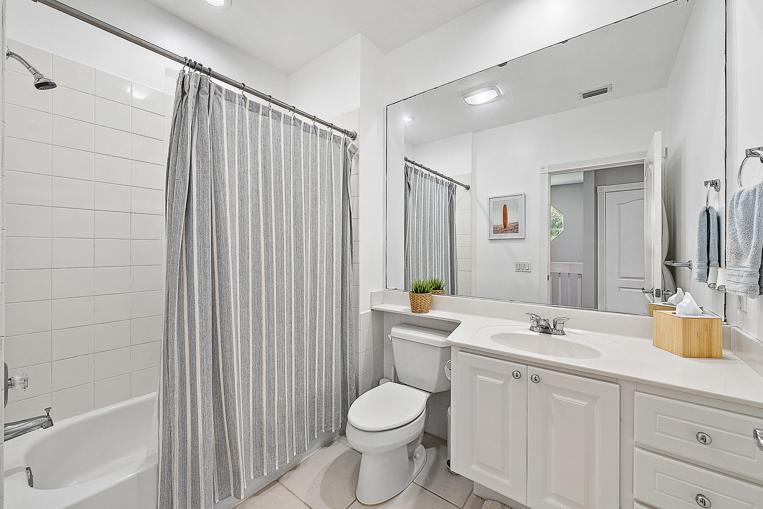 107 Rivinia Drive, Jupiter, FL 33458 — photo 11 of 28