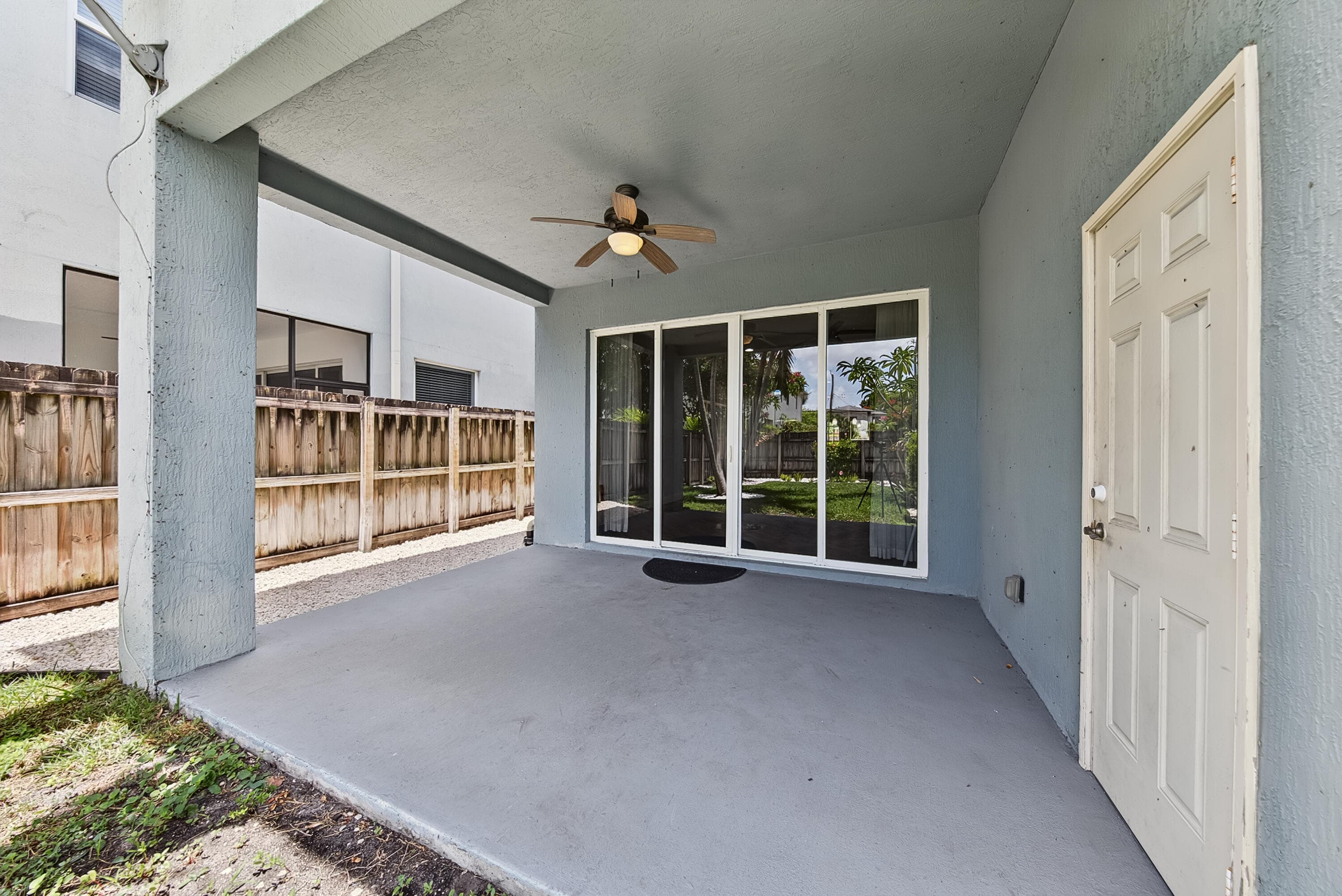 1135 NE 3rd Avenue, Fort Lauderdale, FL 33304 — photo 45 of 46