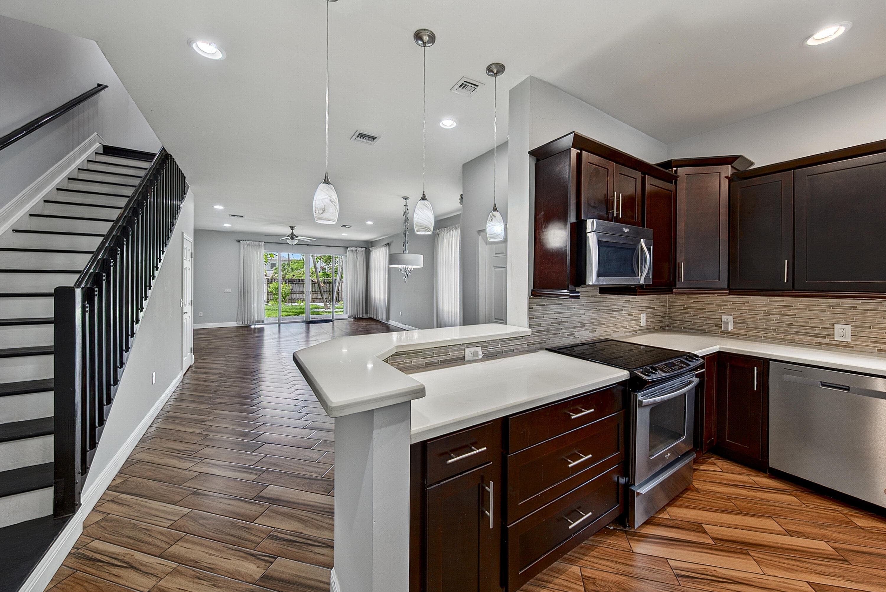1135 NE 3rd Avenue, Fort Lauderdale, FL 33304 — photo 24 of 46
