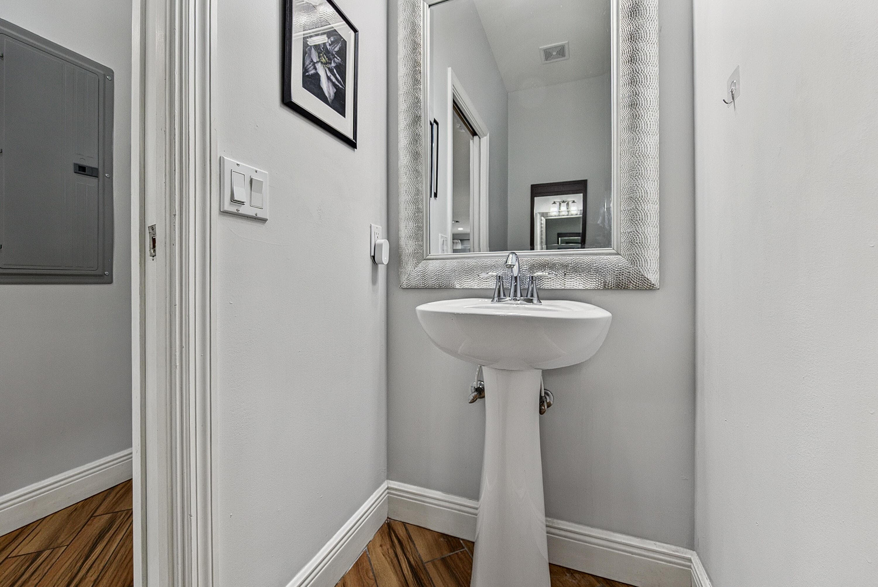 1135 NE 3rd Avenue, Fort Lauderdale, FL 33304 — photo 23 of 46