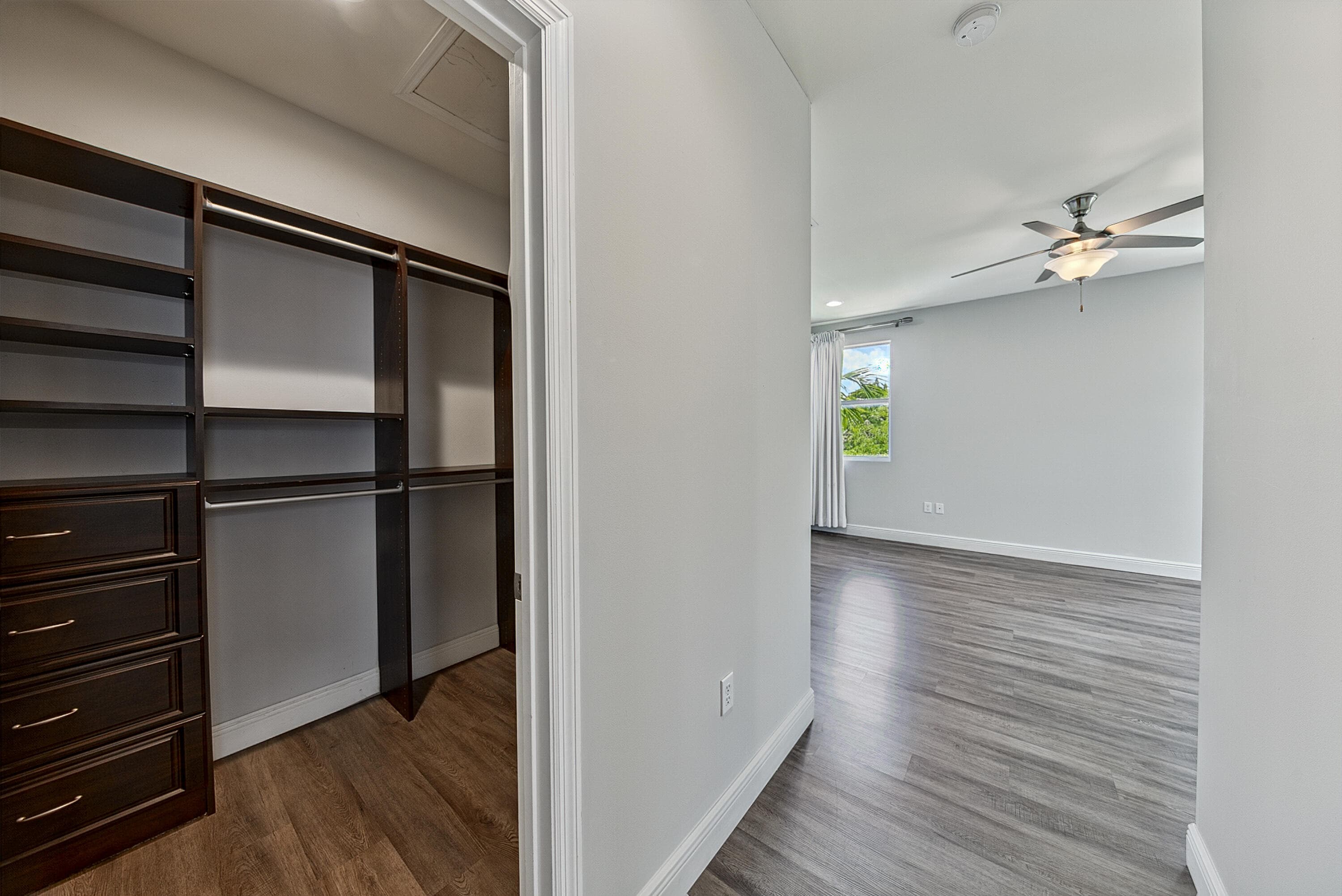 1135 NE 3rd Avenue, Fort Lauderdale, FL 33304 — photo 30 of 46