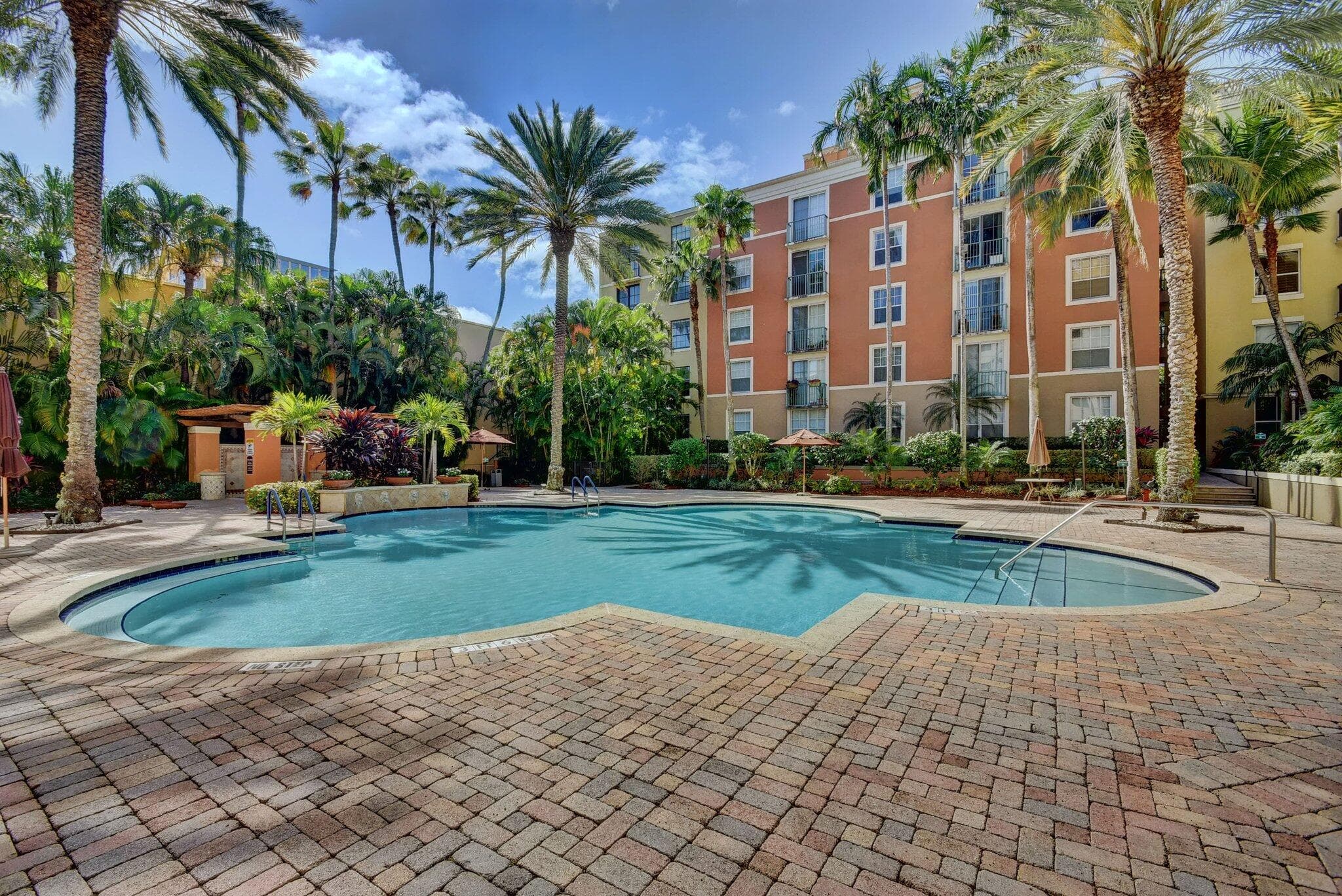 630 S Sapodilla Avenue 416, West Palm Beach, FL 33401 — photo 23 of 32