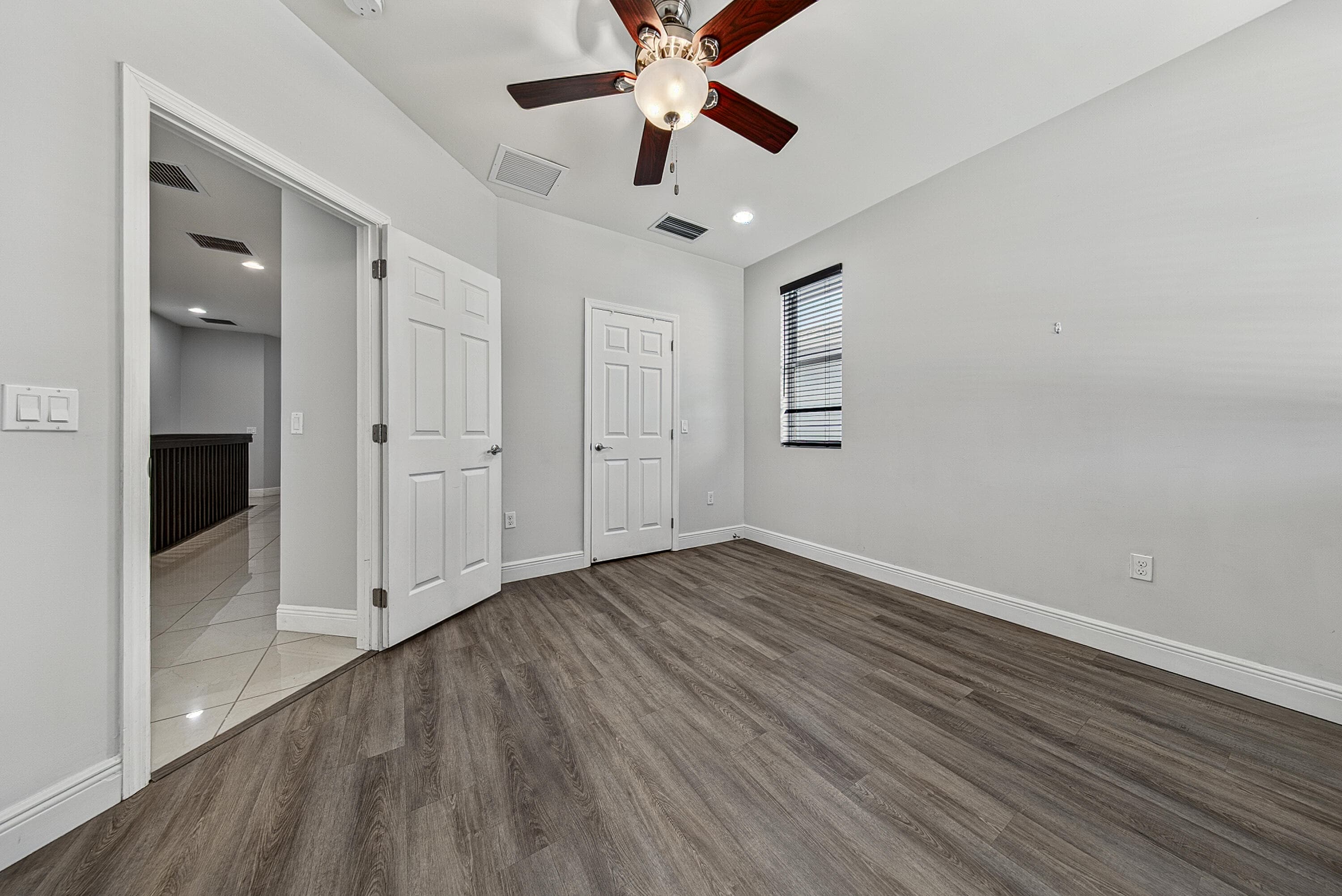 1135 NE 3rd Avenue, Fort Lauderdale, FL 33304 — photo 39 of 46