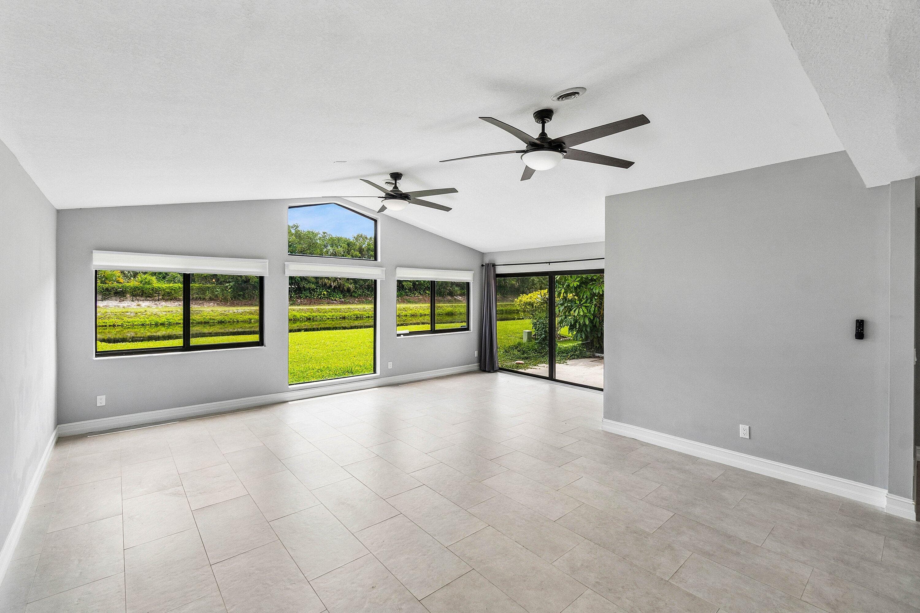 120 Mayfair Lane, Boynton Beach, FL 33426 — photo 13 of 37