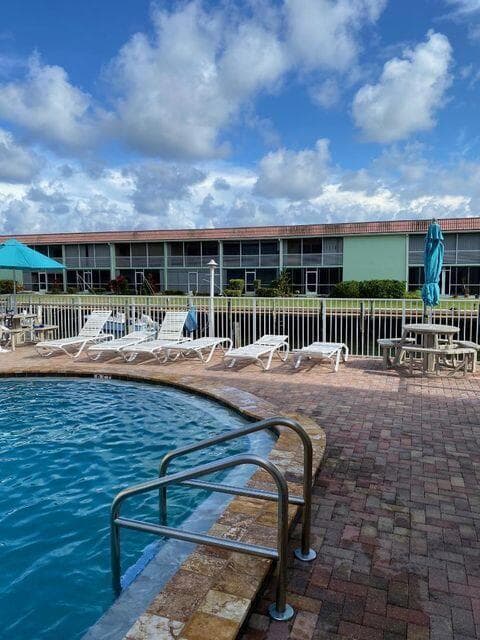 120 Wettaw Lane 112, North Palm Beach, FL 33408 — photo 10 of 13
