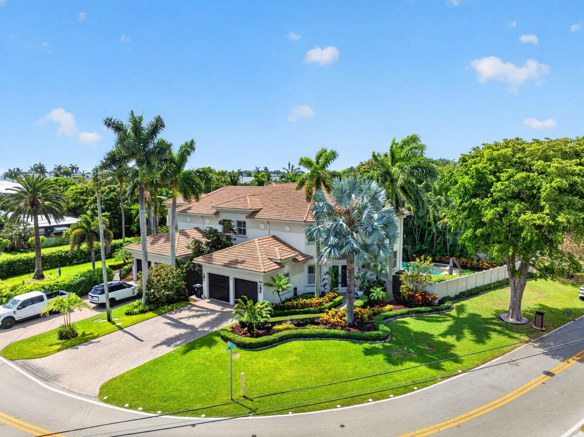 2844 NE 26th Avenue, Lighthouse Point, FL 33064 — photo 13 of 57