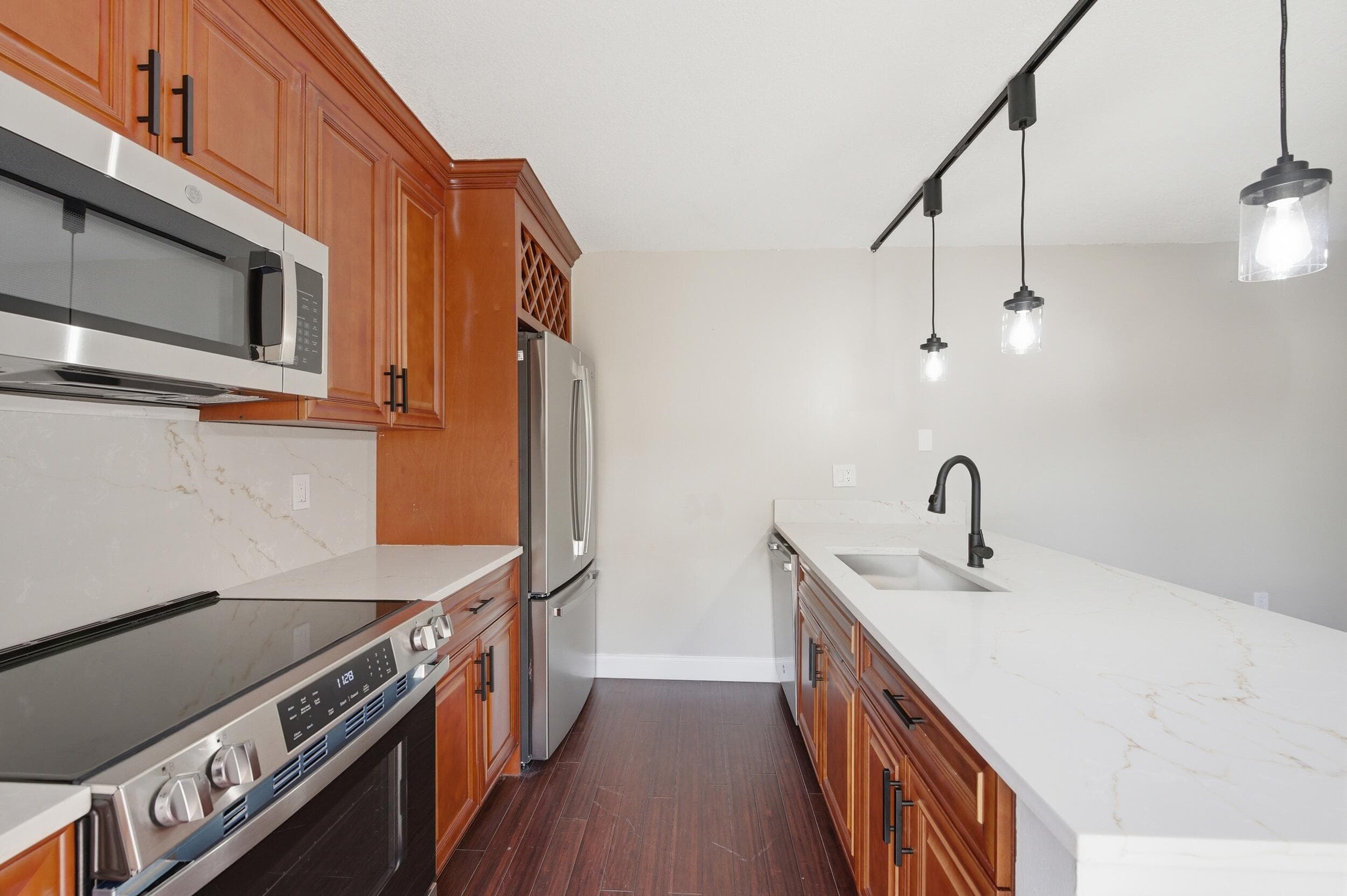 515 Green Springs Place, West Palm Beach, FL 33409 — photo 4 of 16