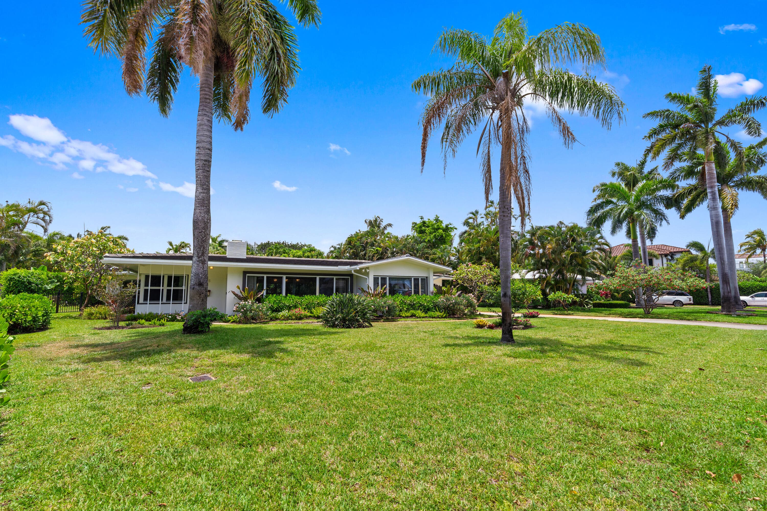 1705 NE 26th Avenue, Fort Lauderdale, FL 33305 — photo 2 of 47