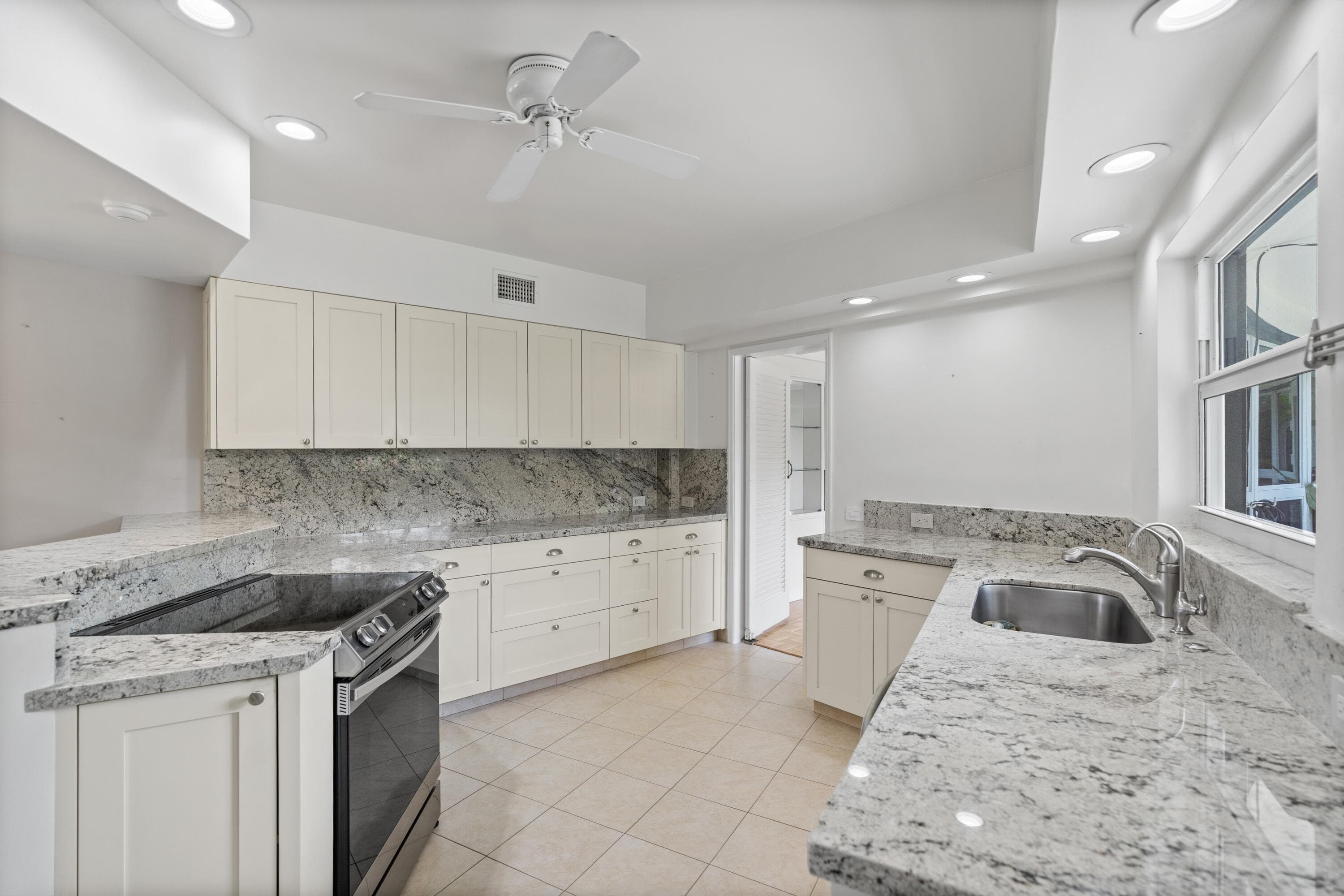 1705 NE 26th Avenue, Fort Lauderdale, FL 33305 — photo 36 of 47