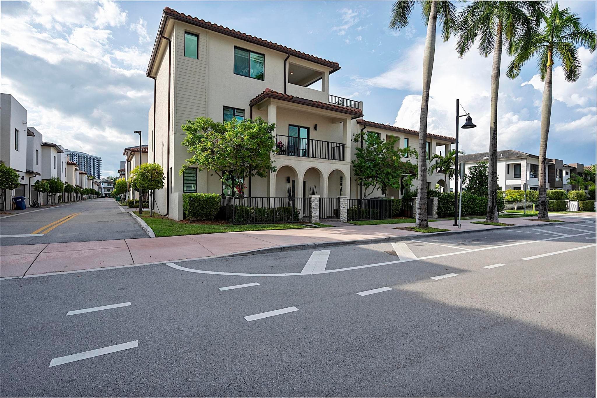 8321 Central Park Boulevard, Doral, FL 33166 — photo 2 of 81