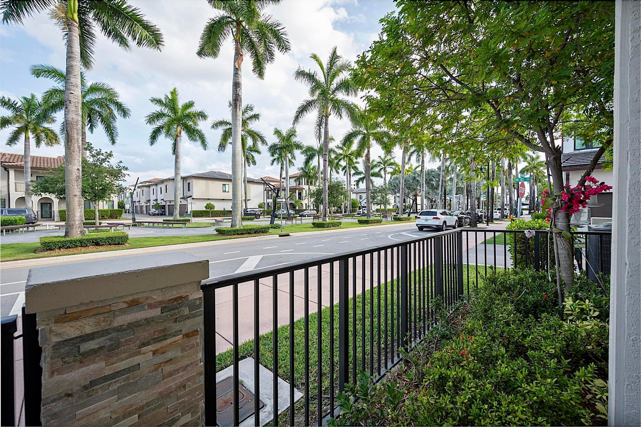 8321 Central Park Boulevard, Doral, FL 33166 — photo 5 of 81