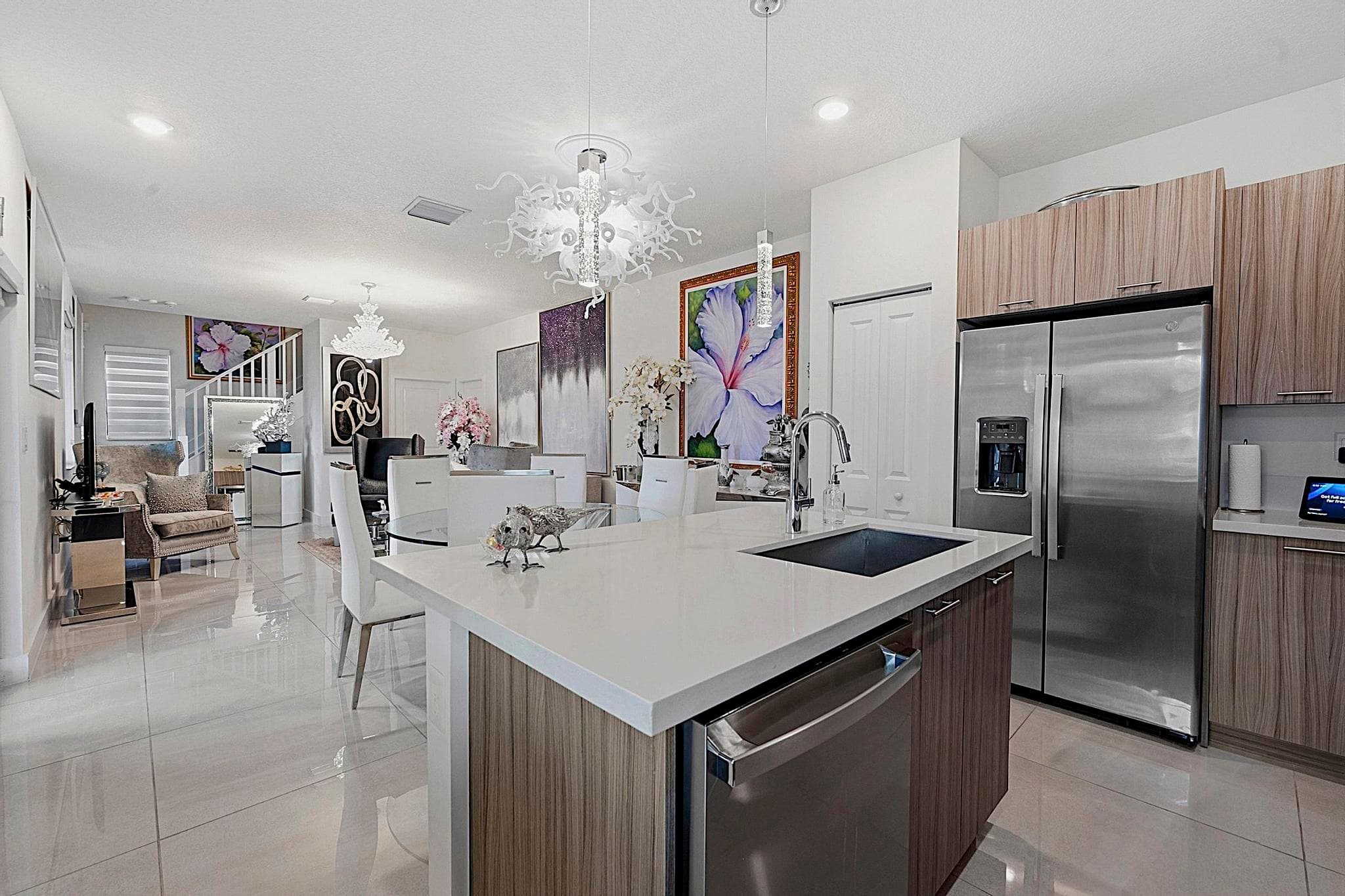 8321 Central Park Boulevard, Doral, FL 33166 — photo 15 of 81