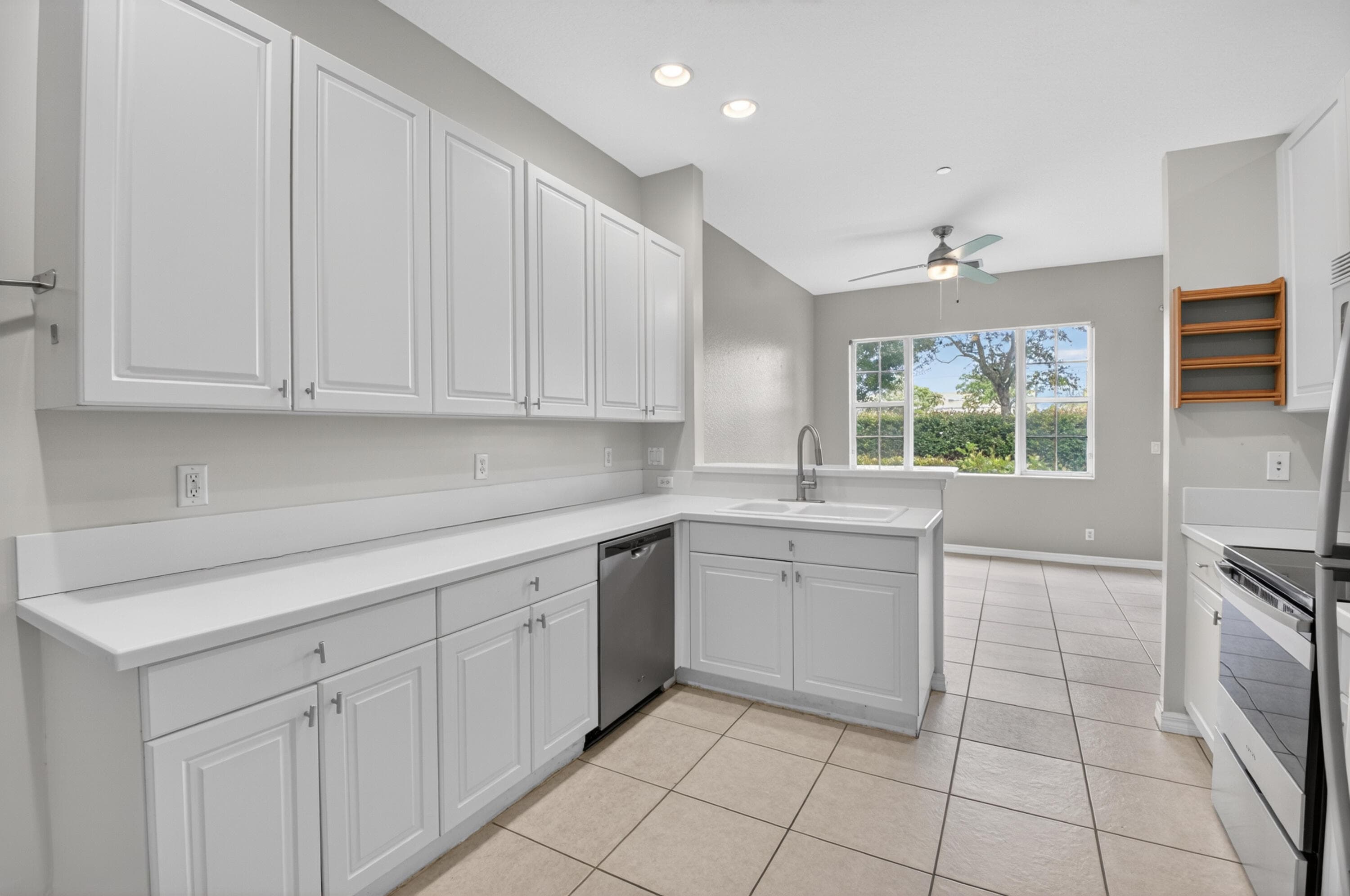 51 Lancaster Road, Boynton Beach, FL 33426 — photo 15 of 61