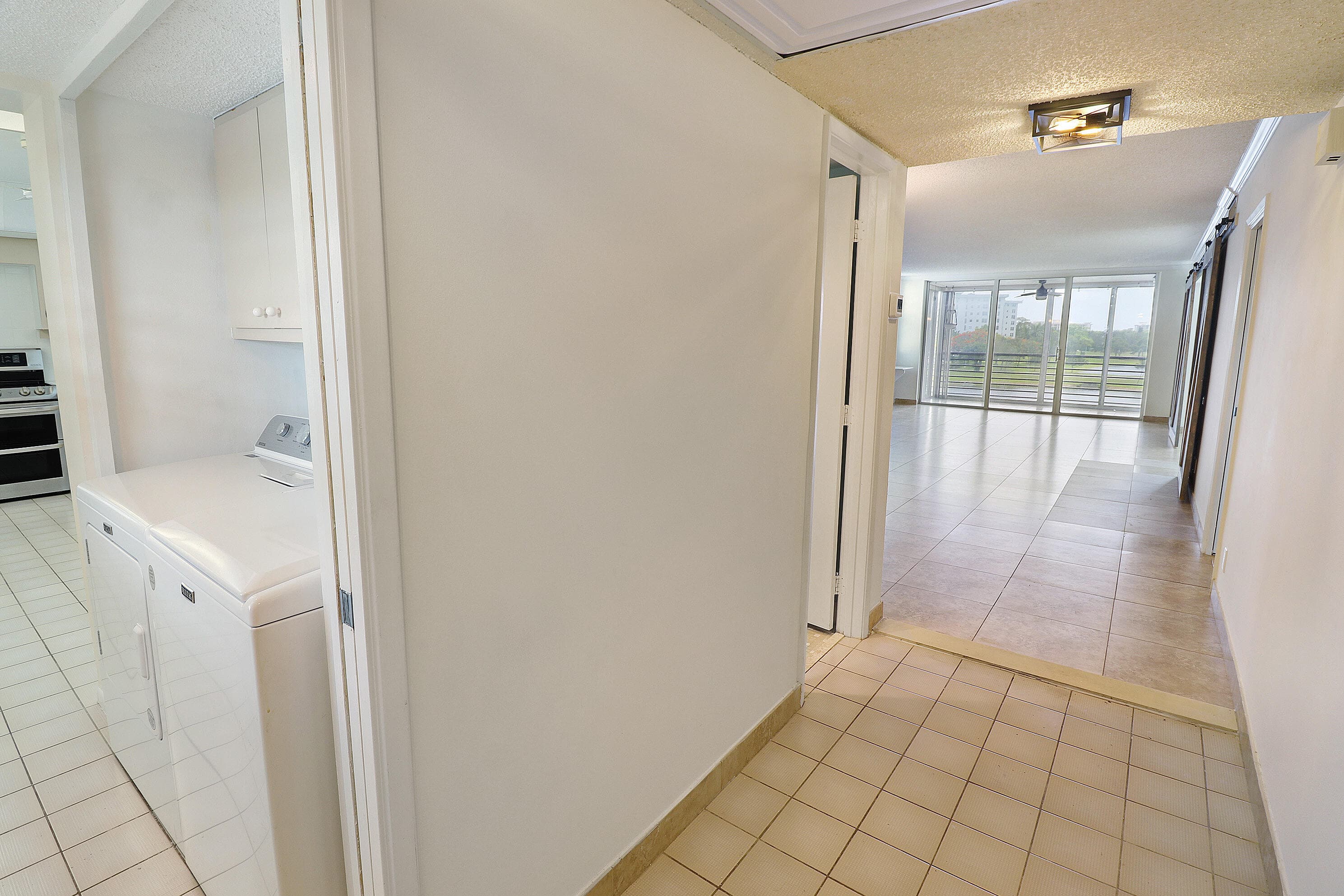 3095 N Course Drive 409, Pompano Beach, FL 33069 — photo 13 of 47