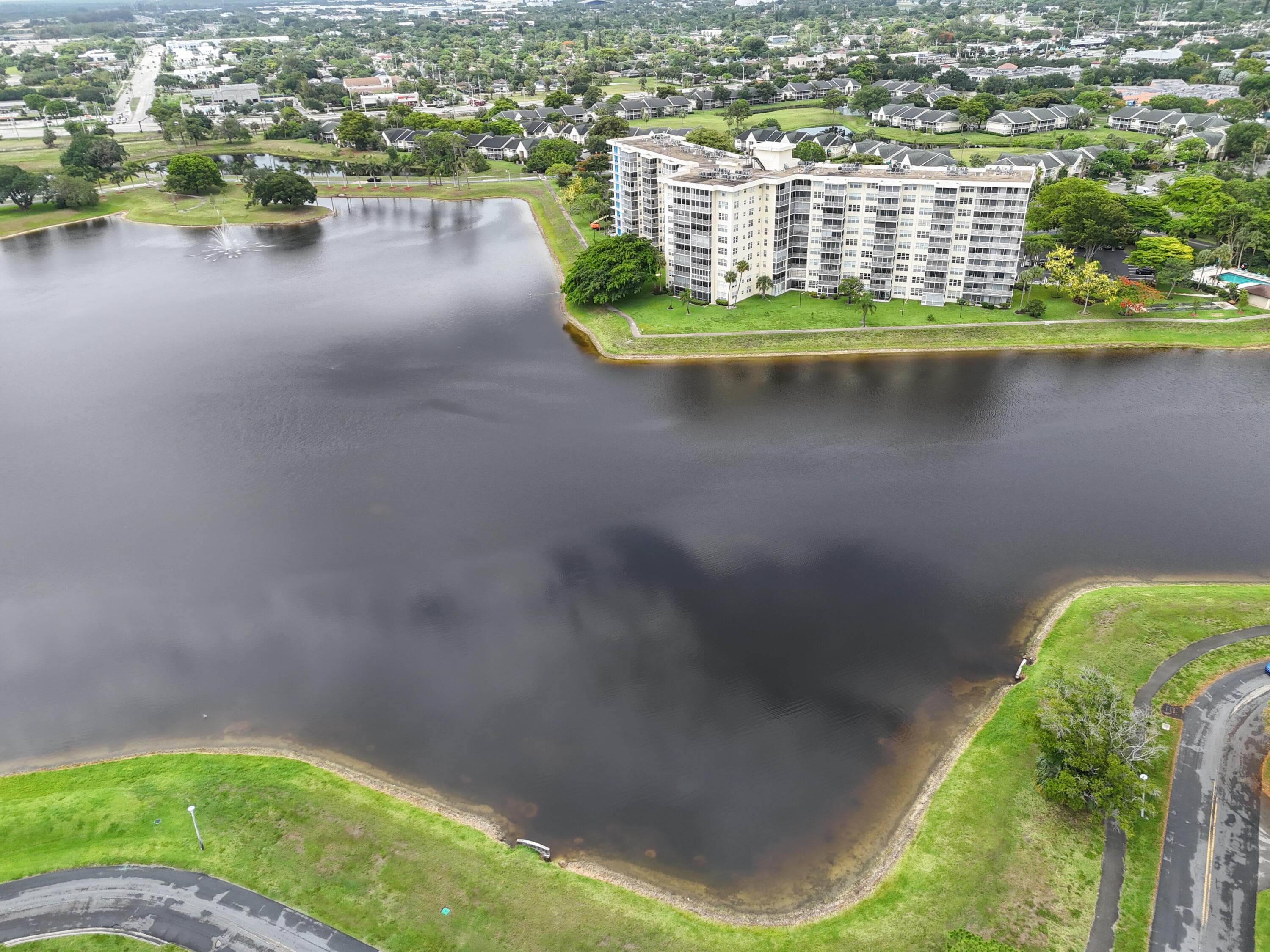 3095 N Course Drive 409, Pompano Beach, FL 33069 — photo 40 of 47