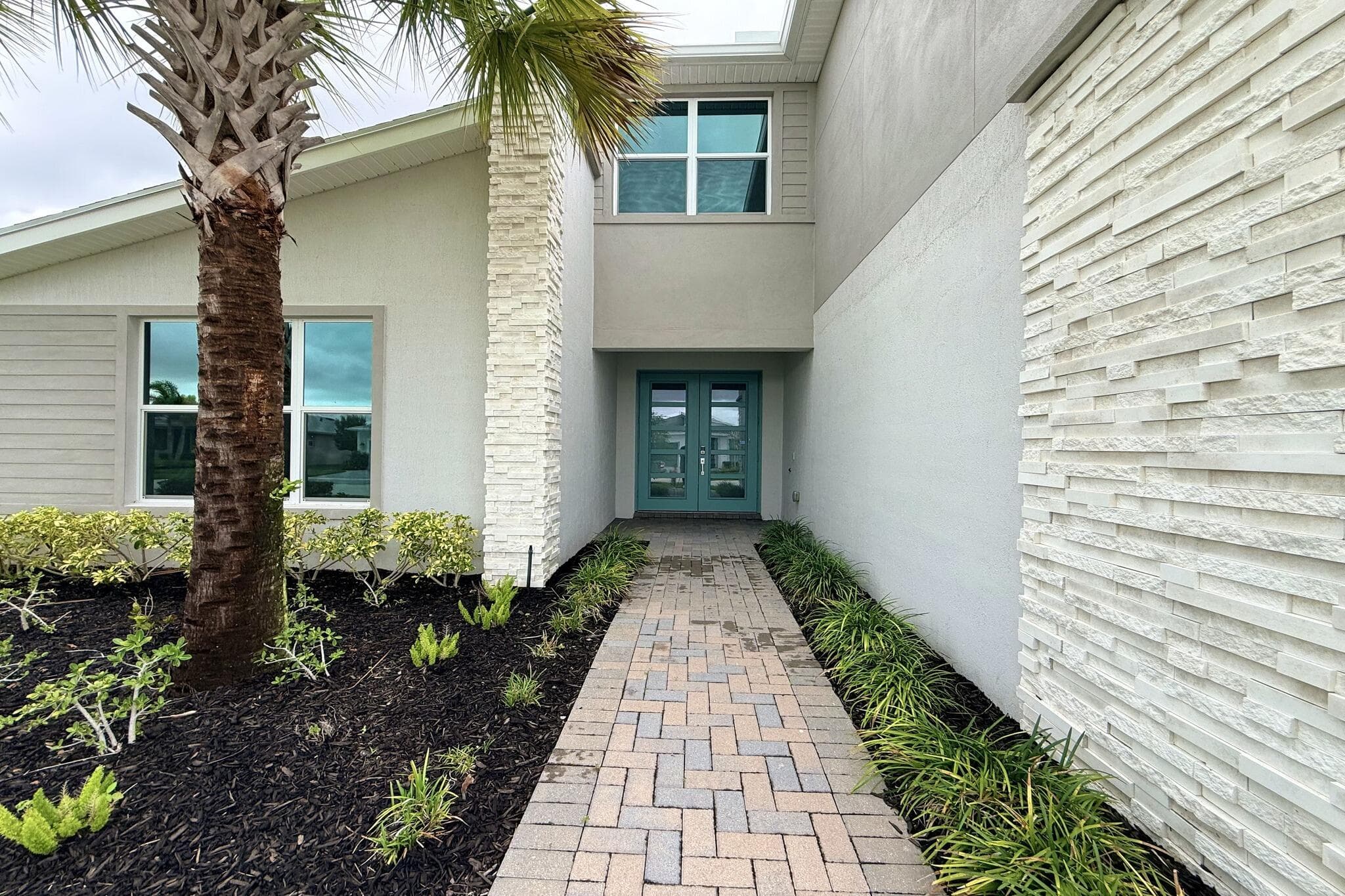 10710 SW Hensley Street, Port St. Lucie, FL 34987 — photo 4 of 38