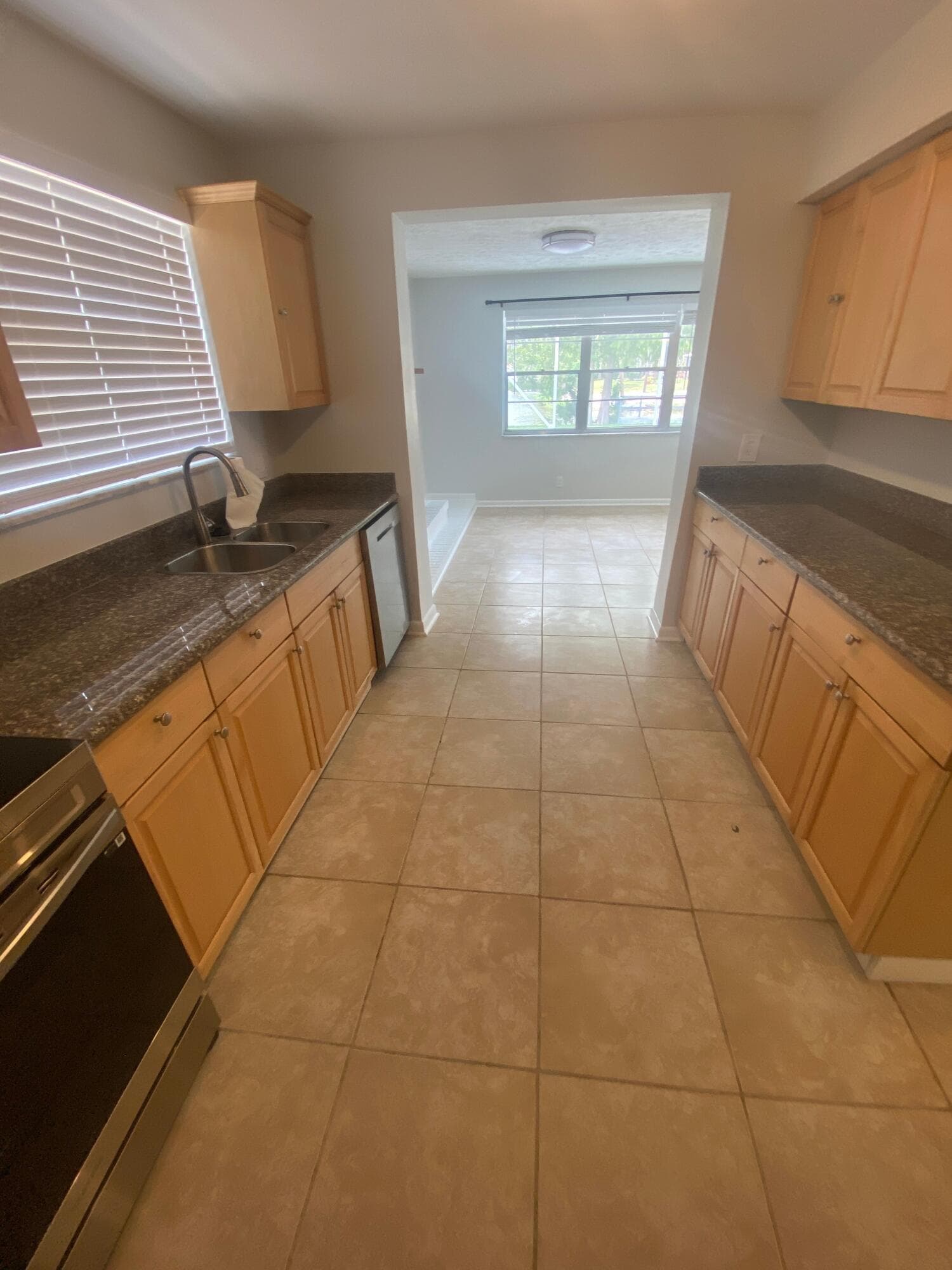 1317 Willow Road, West Palm Beach, FL 33406 — photo 7 of 33