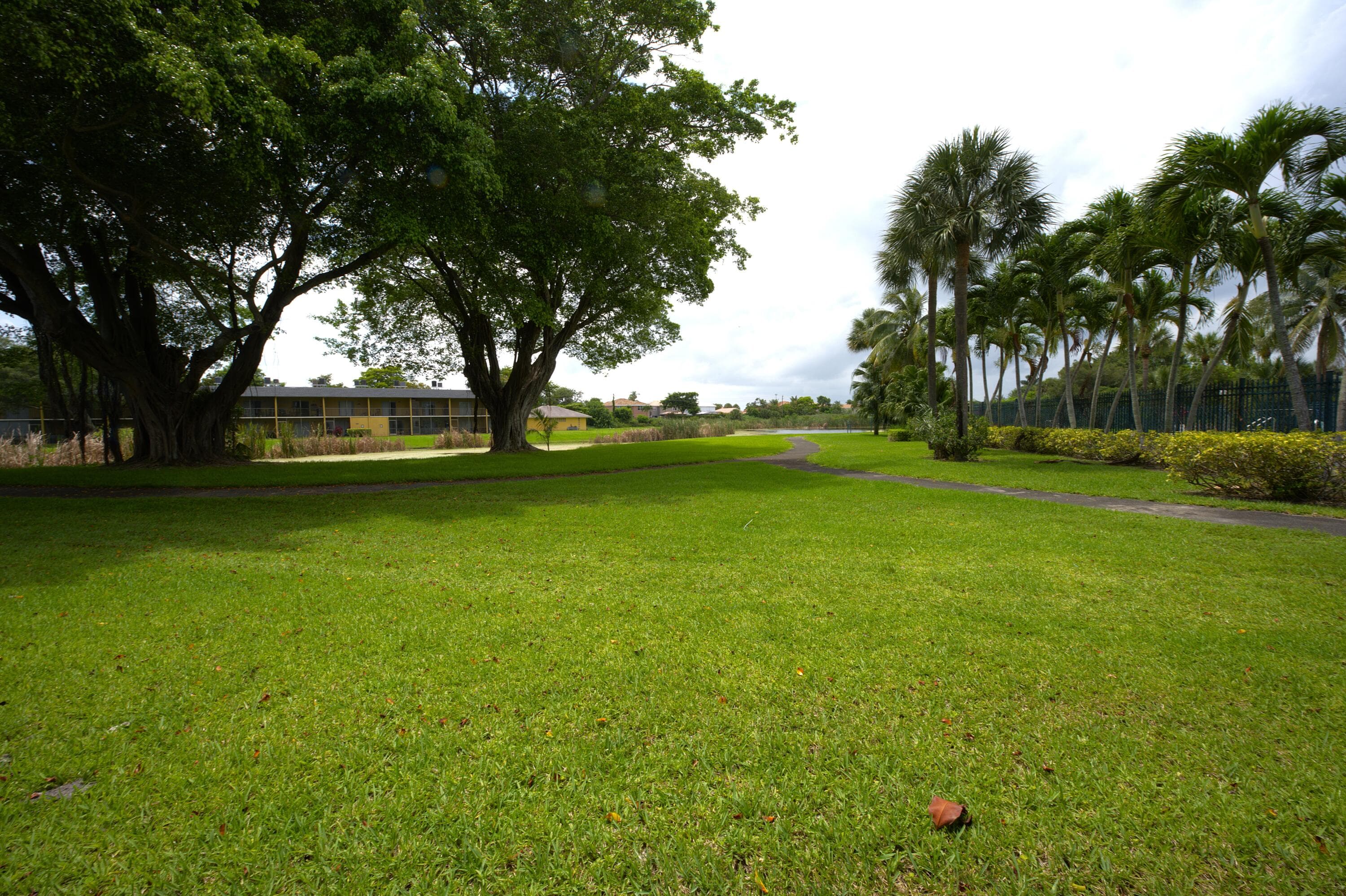 1617 Meadows Circle W, Boynton Beach, FL 33436 — photo 12 of 28
