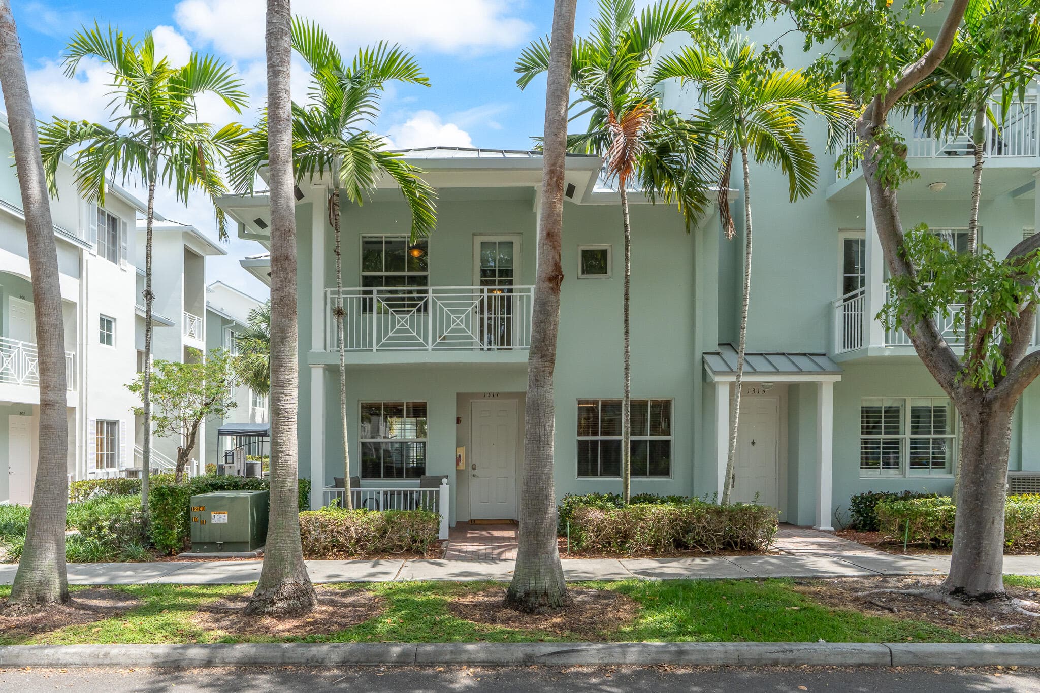 1317 SW 4th Street, Fort Lauderdale, FL 33312 — photo 1 of 52