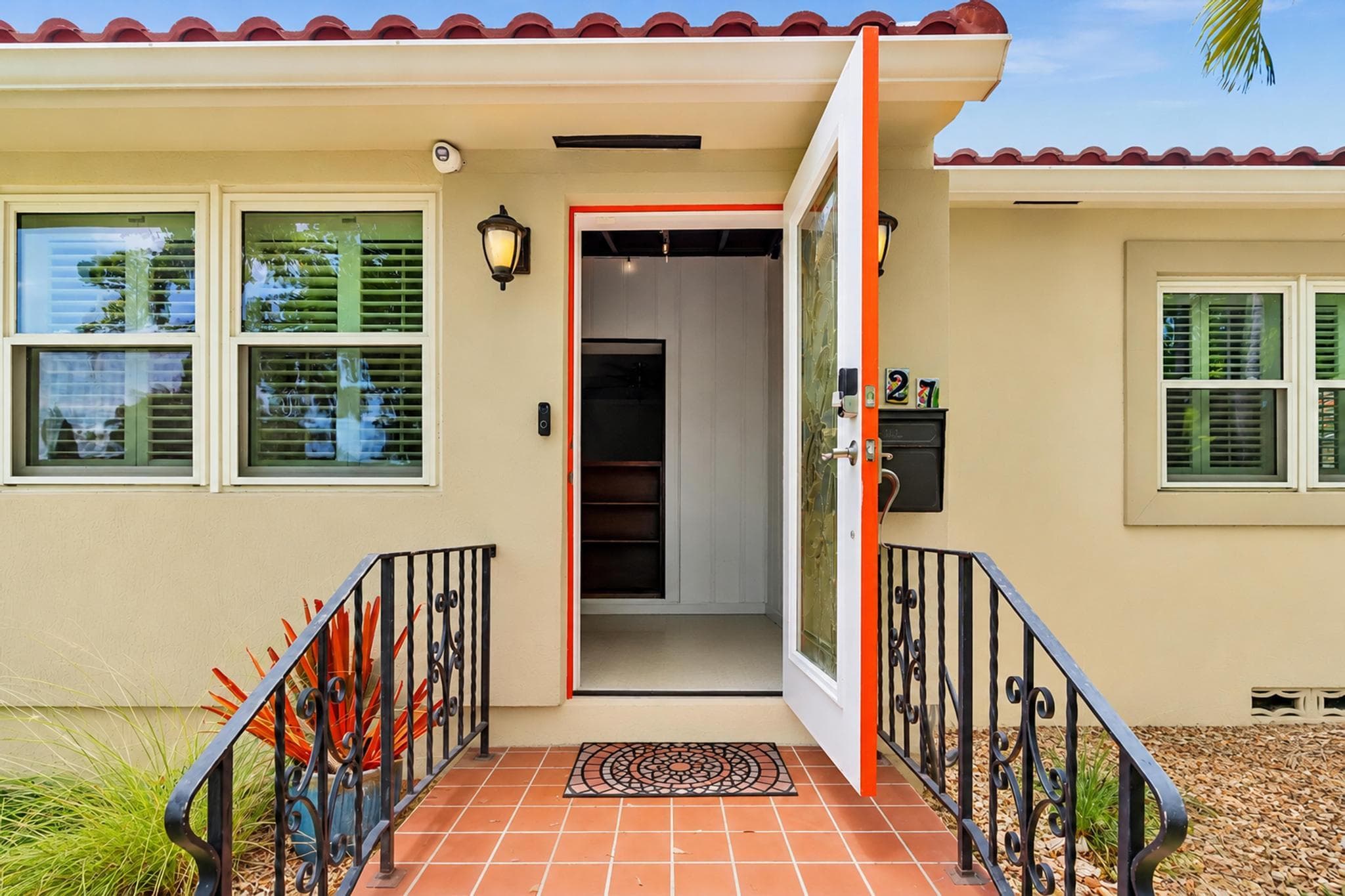 1527 Mayo Street, Hollywood, FL 33020 — photo 4 of 59