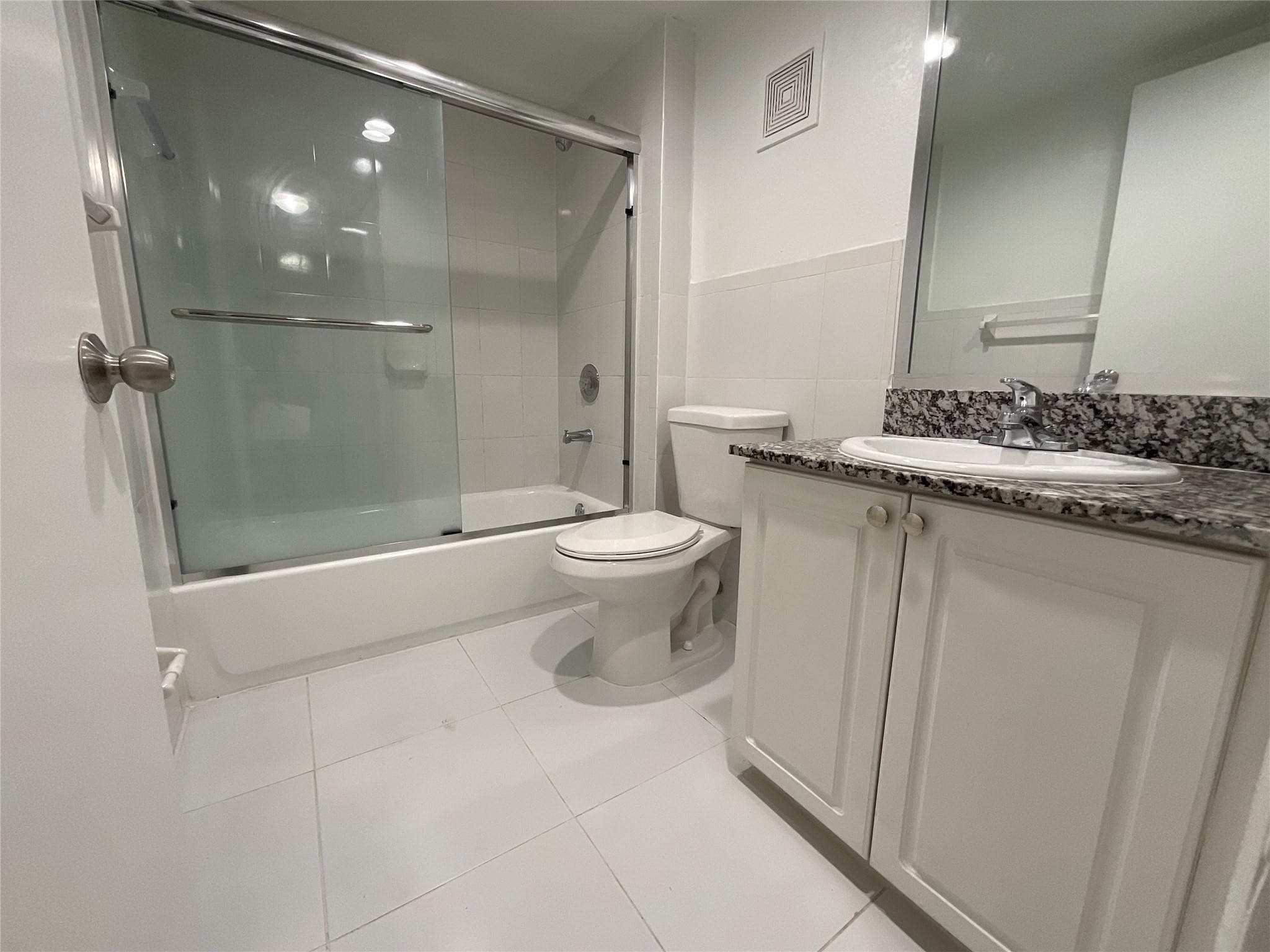 19455 NE 10 Avenue 4-307, North Miami Beach, FL 33179 — photo 5 of 13