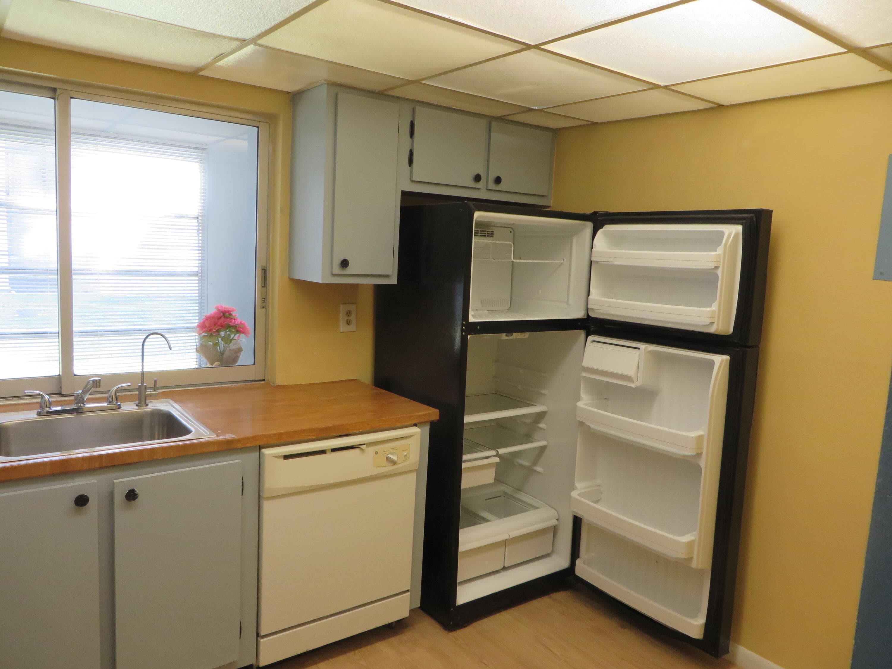 9400 Lime Bay Boulevard 106, Tamarac, FL 33321 — photo 3 of 29