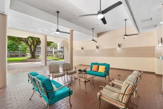 2816 N 46 Avenue J482, Hollywood, FL 33021 — photo 39 of 40