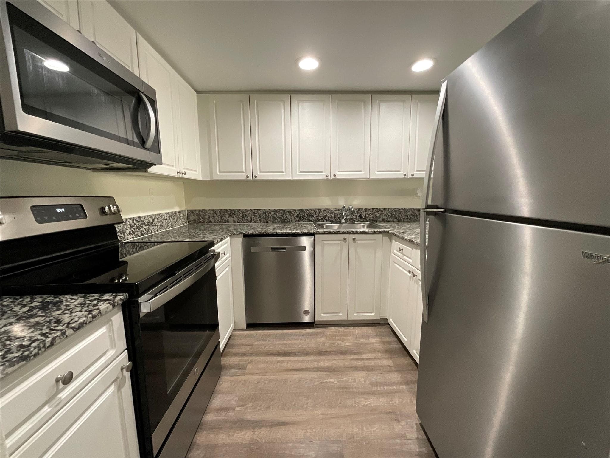 19455 NE 10 Avenue 1-305, North Miami Beach, FL 33179 — photo 1 of 13