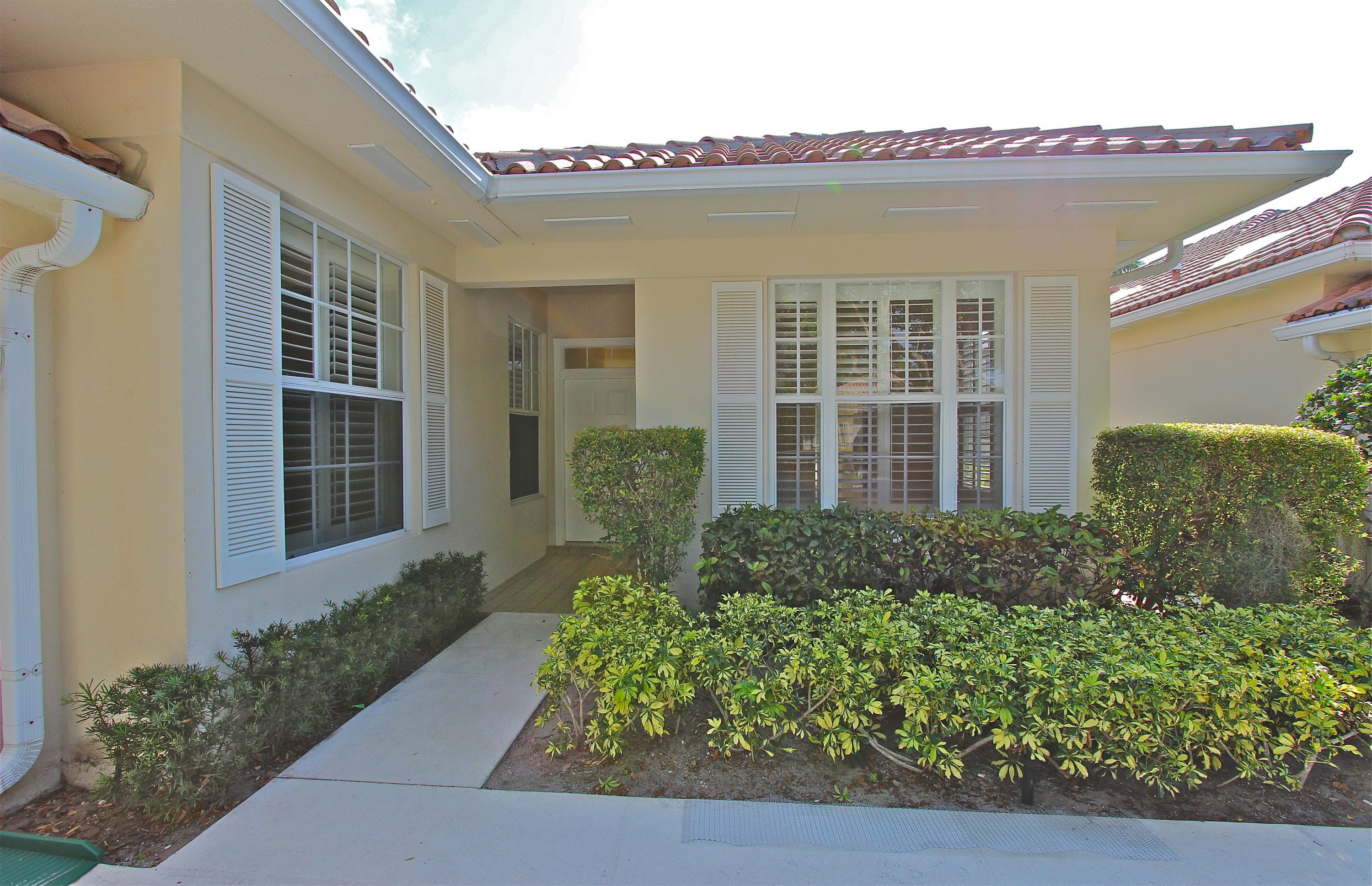 160 Lost Bridge Drive, Palm Beach Gardens, FL 33410 — photo 3 of 38