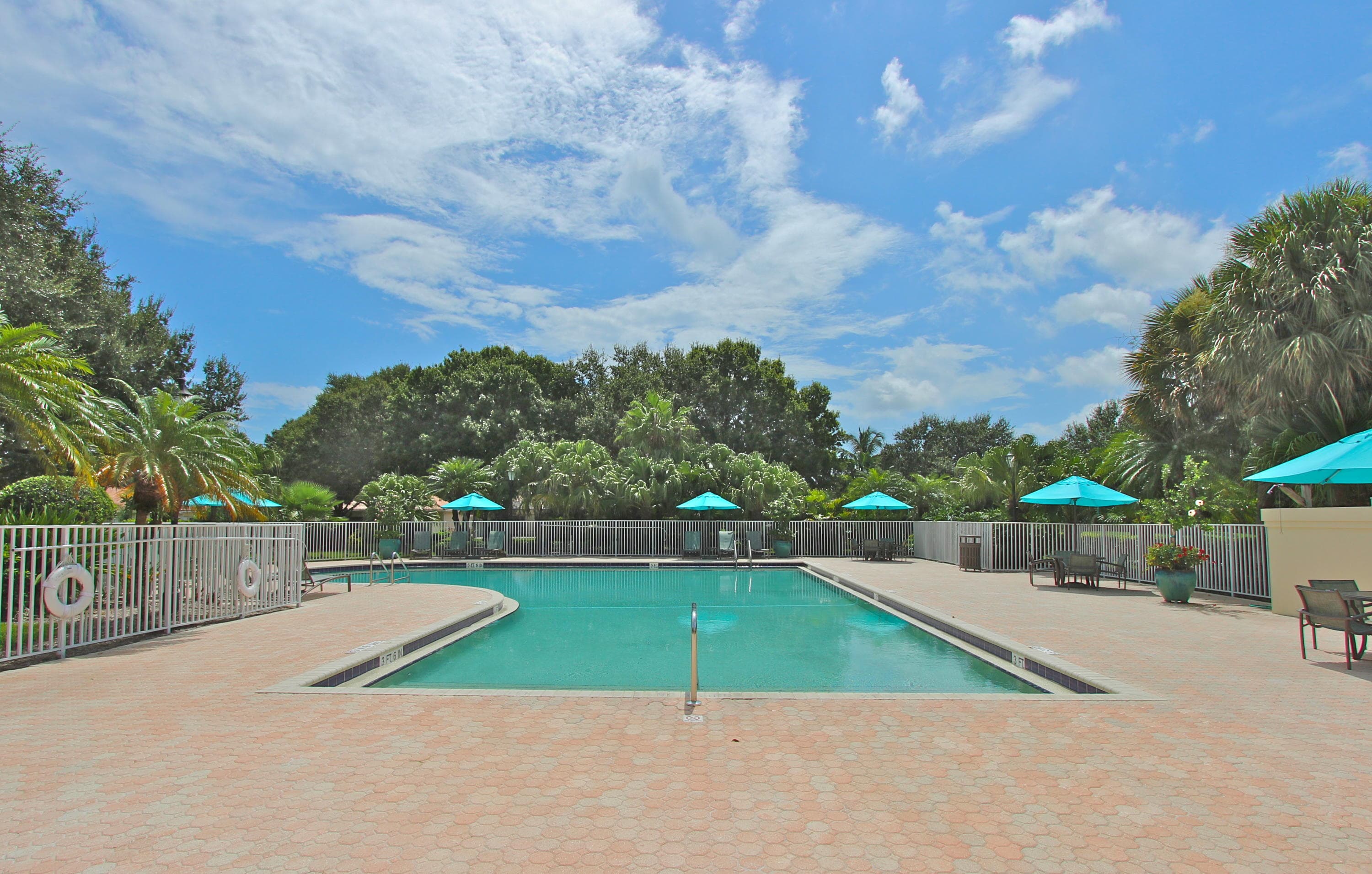 160 Lost Bridge Drive, Palm Beach Gardens, FL 33410 — photo 37 of 38
