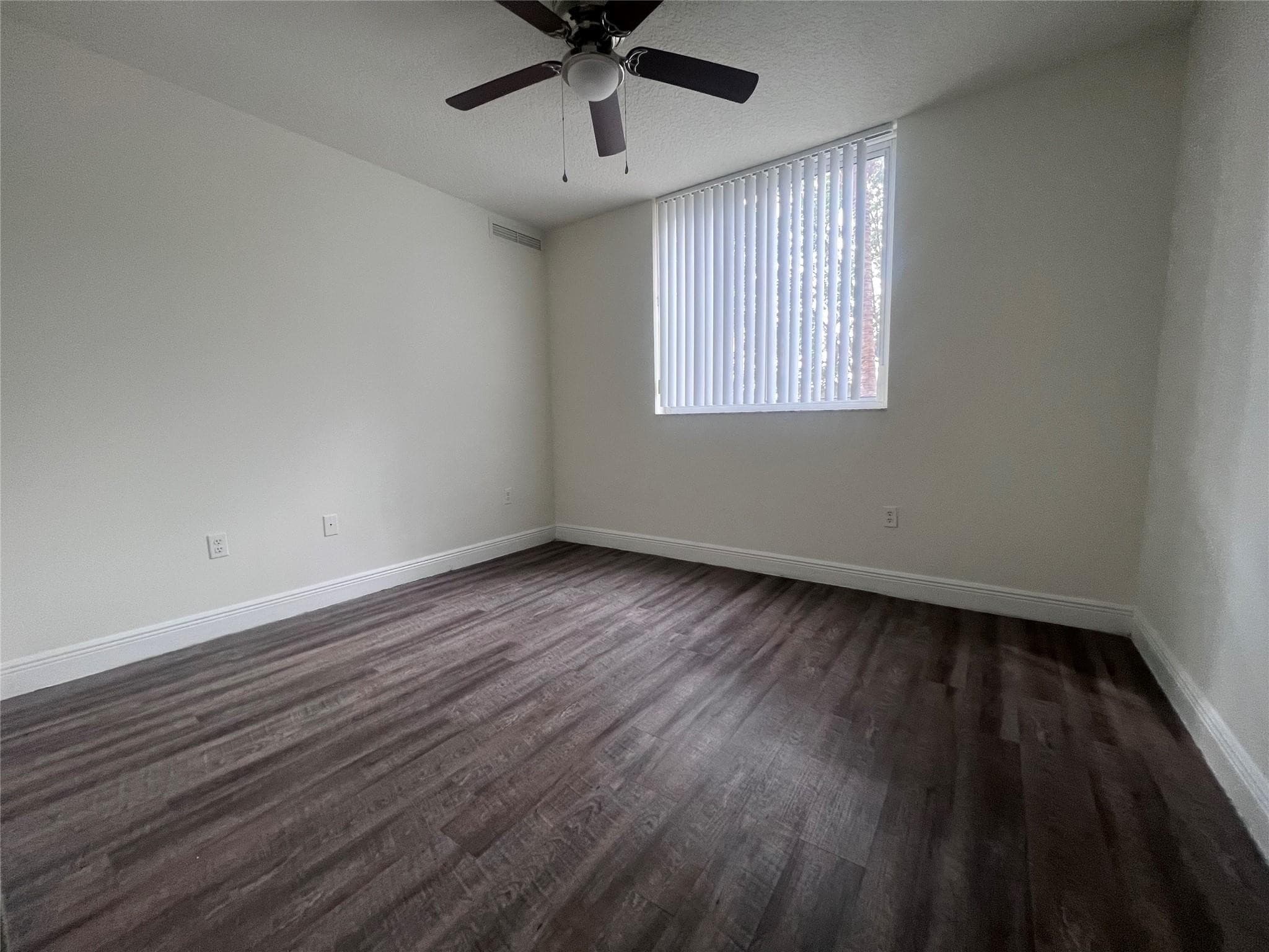 19455 NE 10 Avenue 6-514, North Miami Beach, FL 33179 — photo 5 of 18