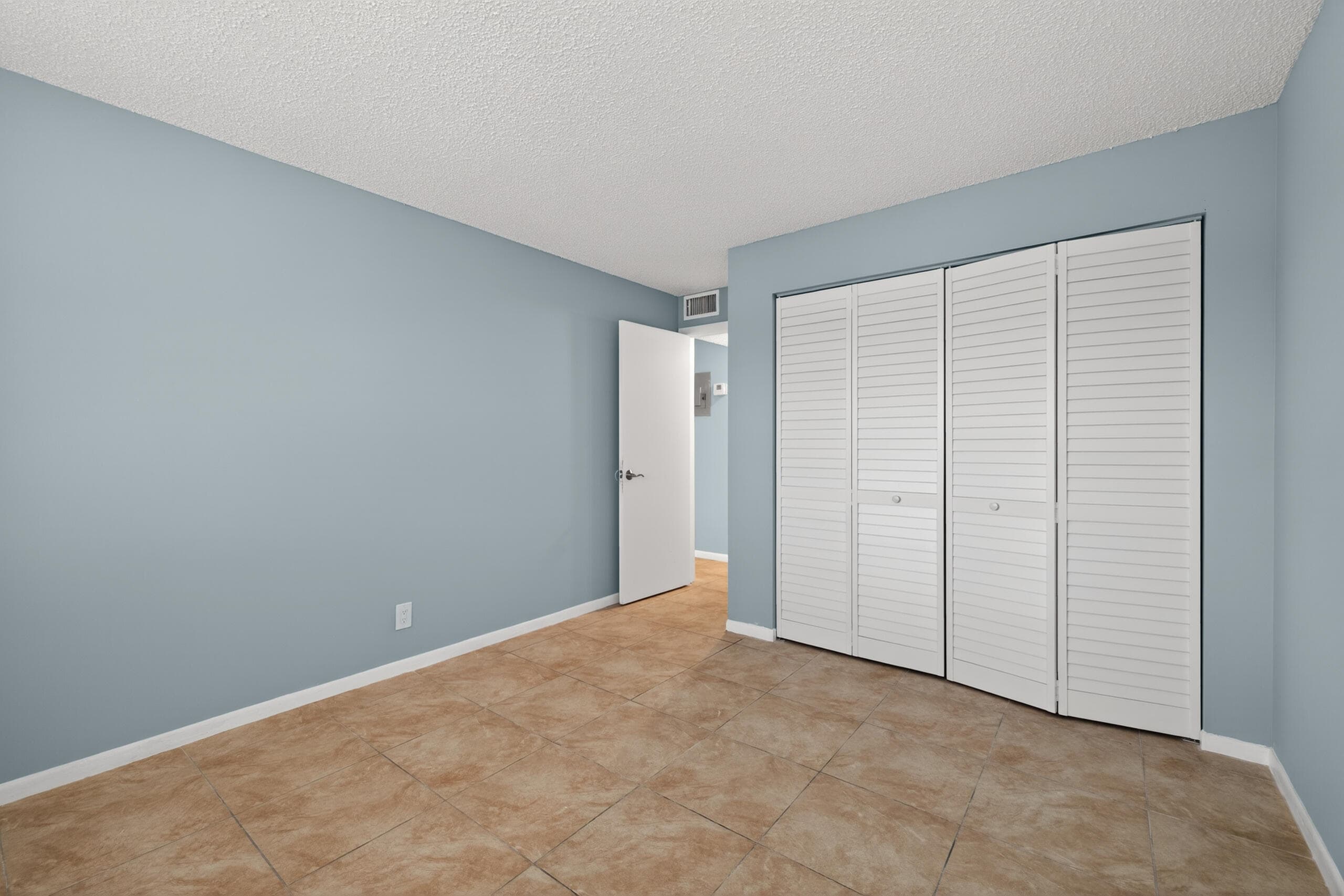 95 NE 41st Street O223, Oakland Park, FL 33334 — photo 8 of 11