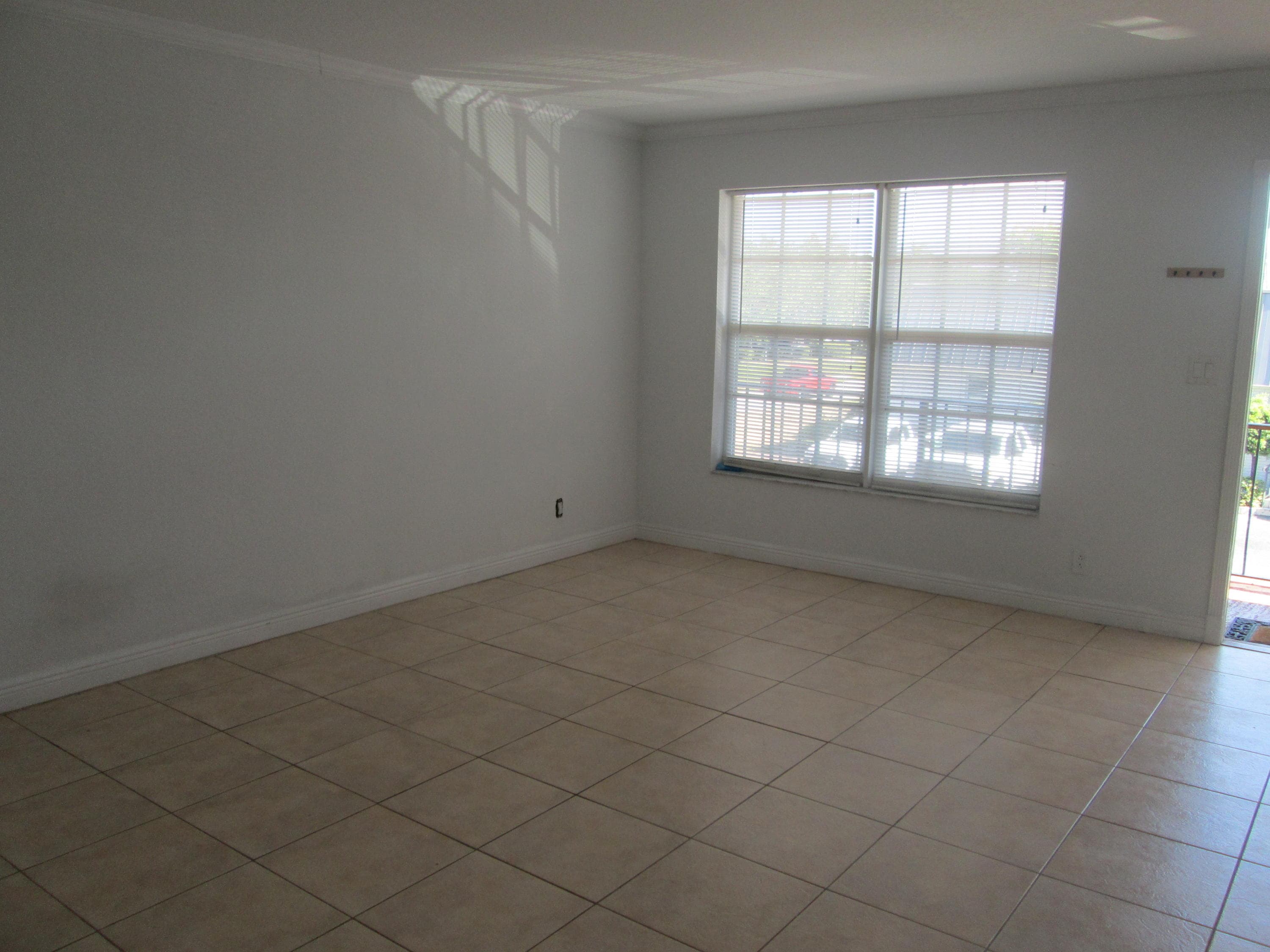 405 N Cypress Drive 3, Tequesta, FL 33469 — photo 3 of 14