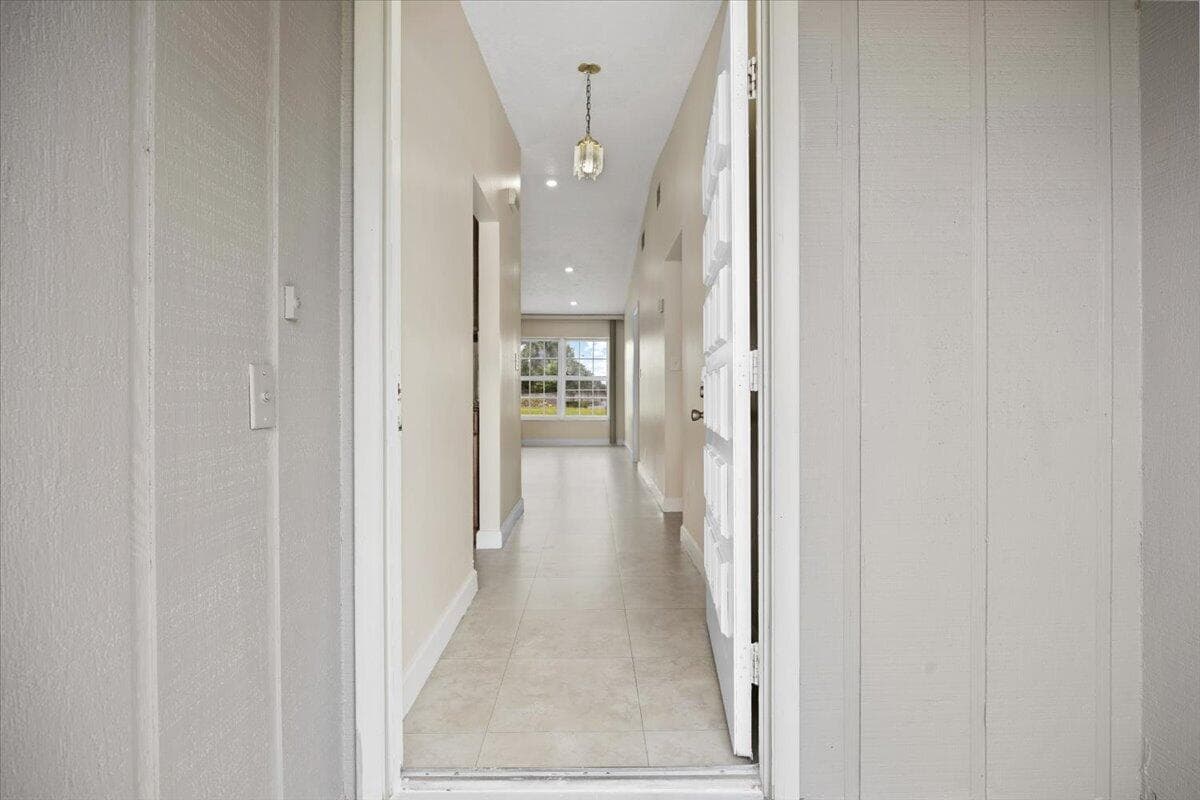 5540 S Lakewood Cir Circle S F, Margate, FL 33063 — photo 3 of 50
