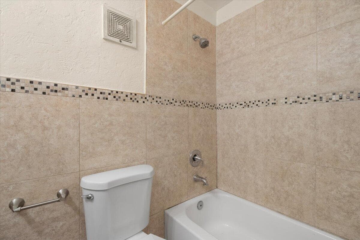 5540 S Lakewood Cir Circle S F, Margate, FL 33063 — photo 20 of 50
